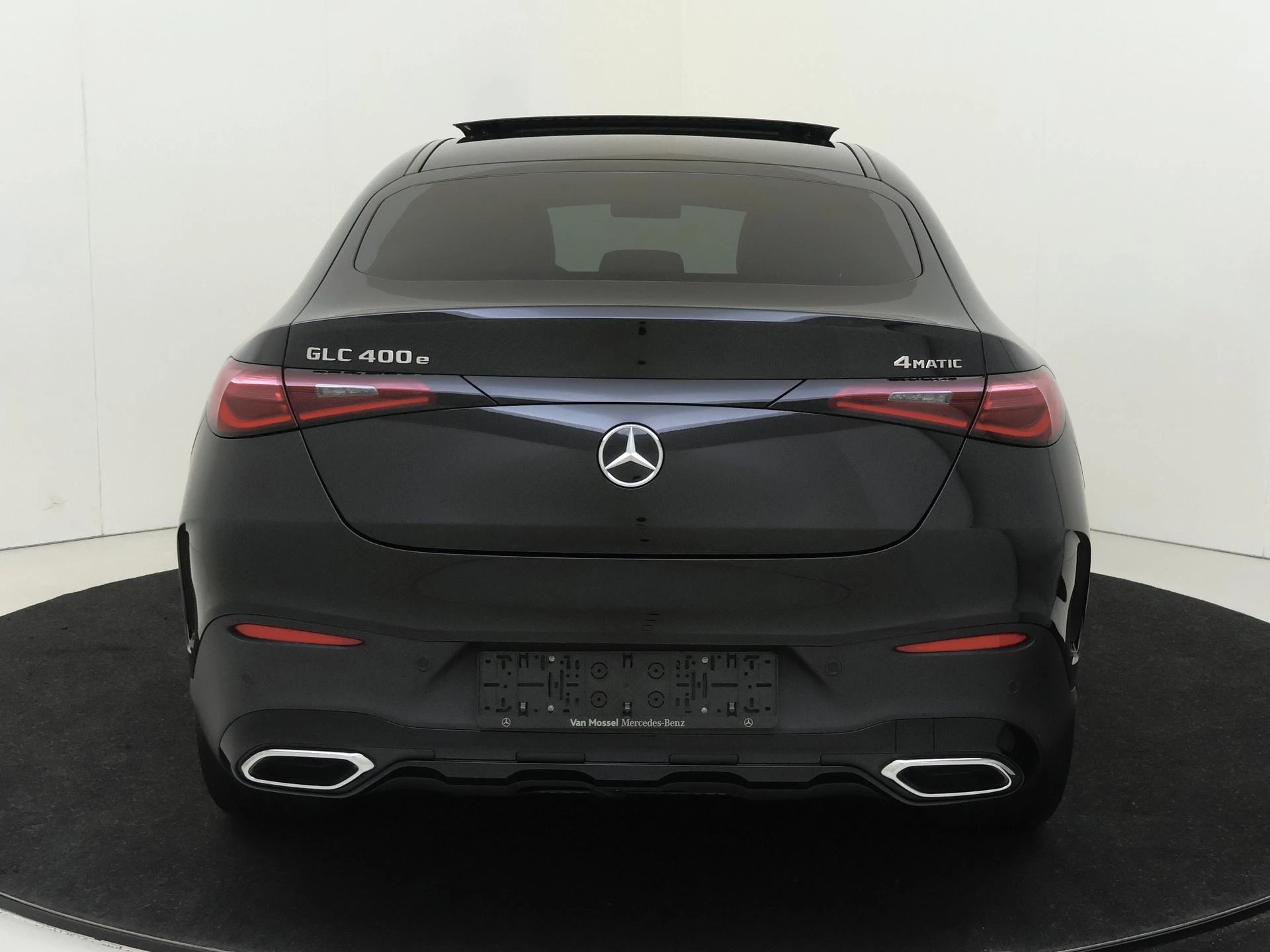 Mercedes-Benz-GLC-image-6