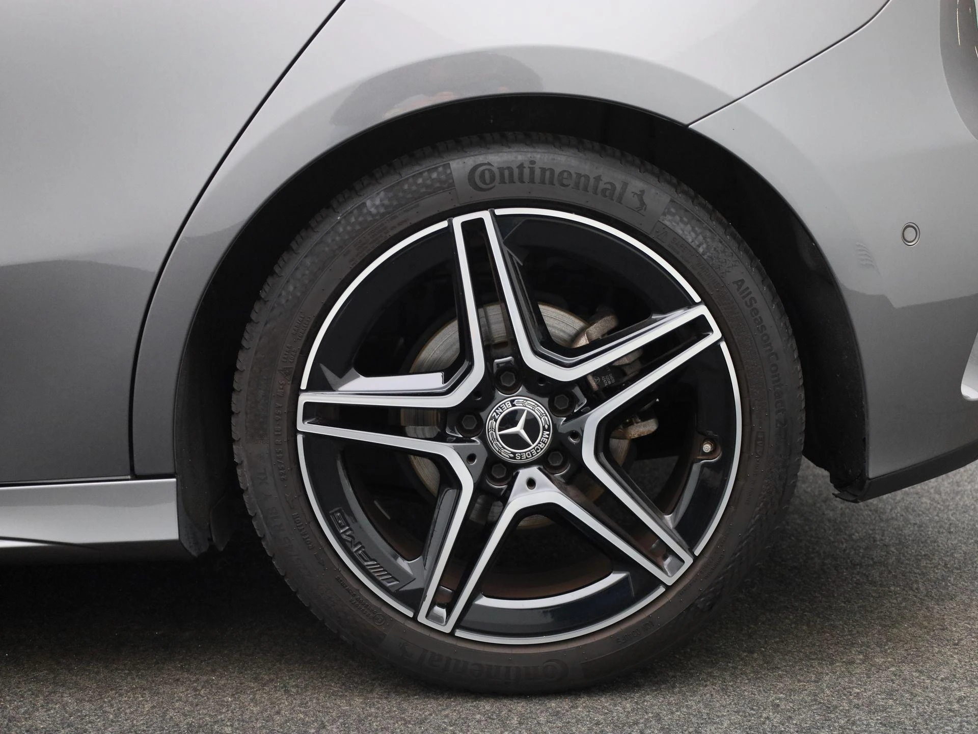 Mercedes-Benz-A-Klasse-image-12
