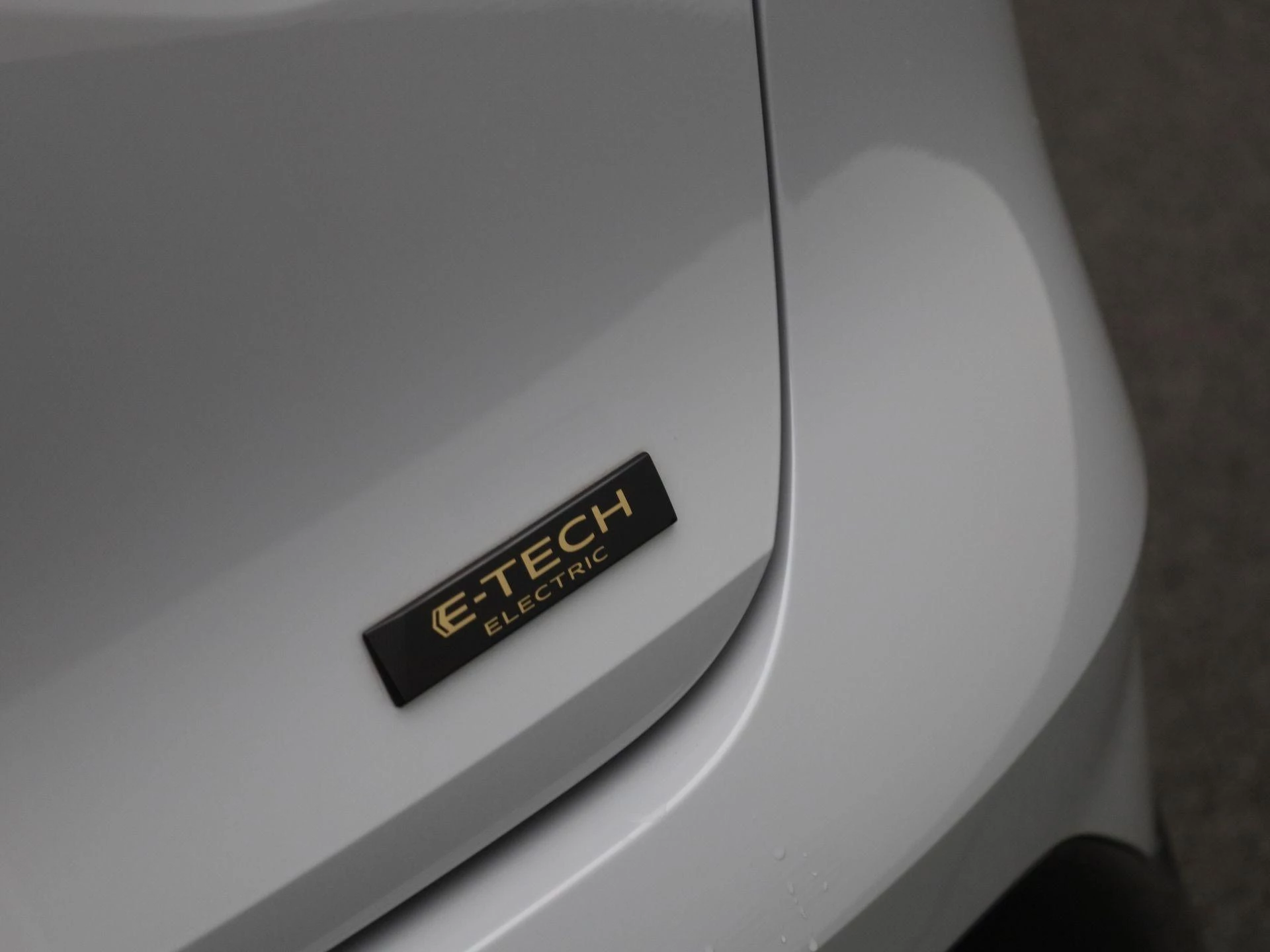 Renault-Megane E-Tech-image-29