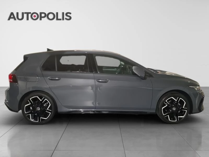 Volkswagen-Golf-image-14