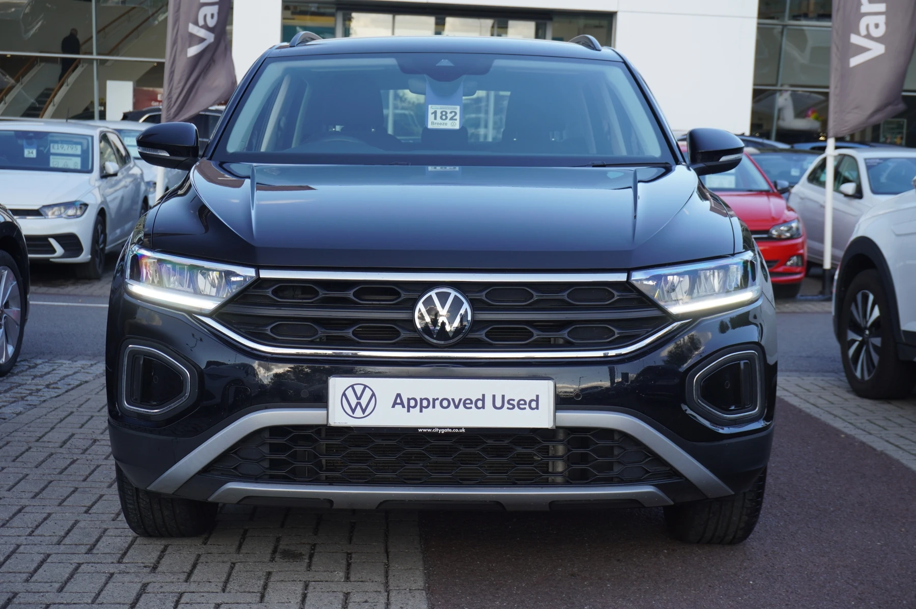 Volkswagen-T-Roc-image-6