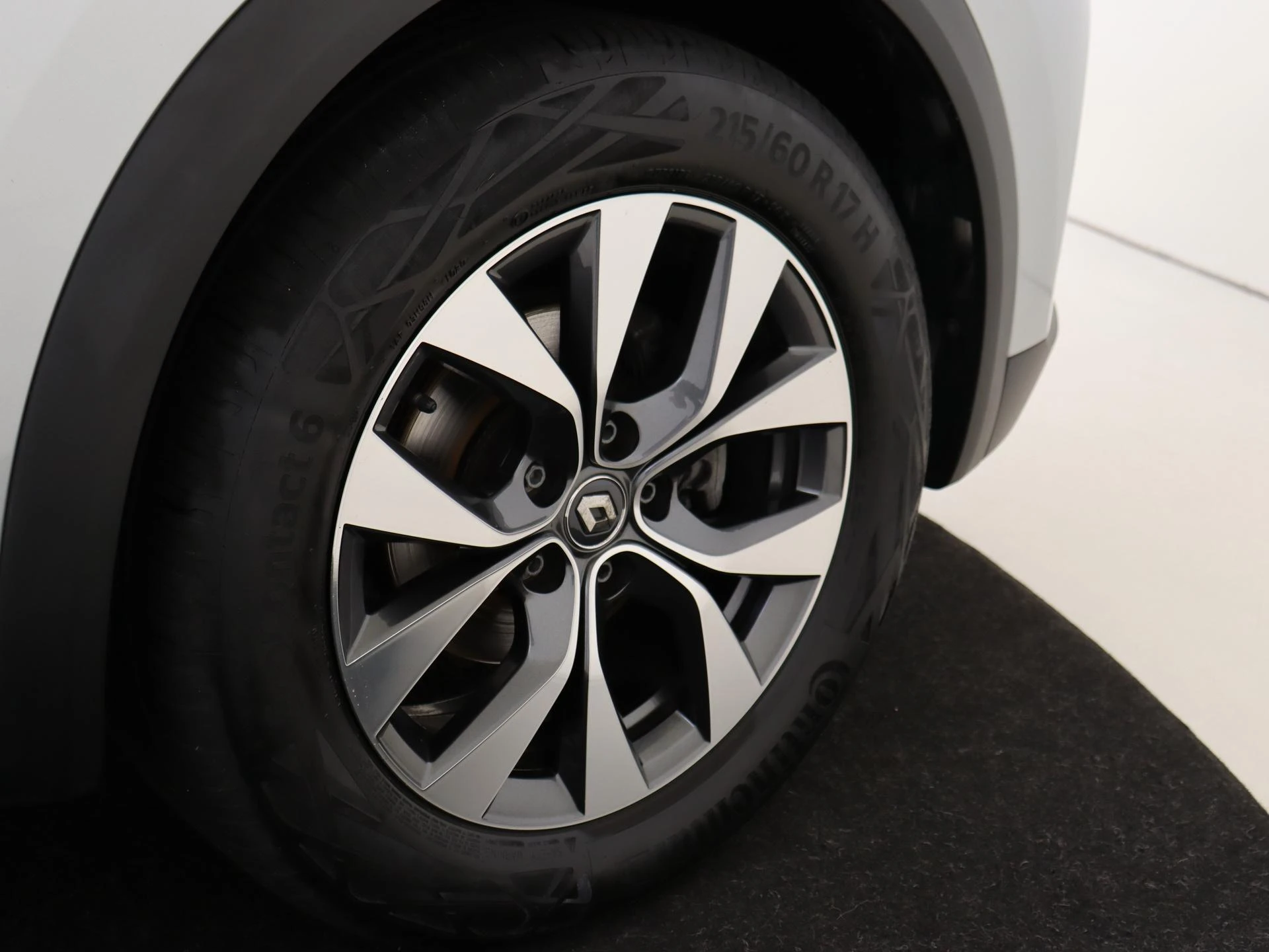 Renault-Captur-image-26