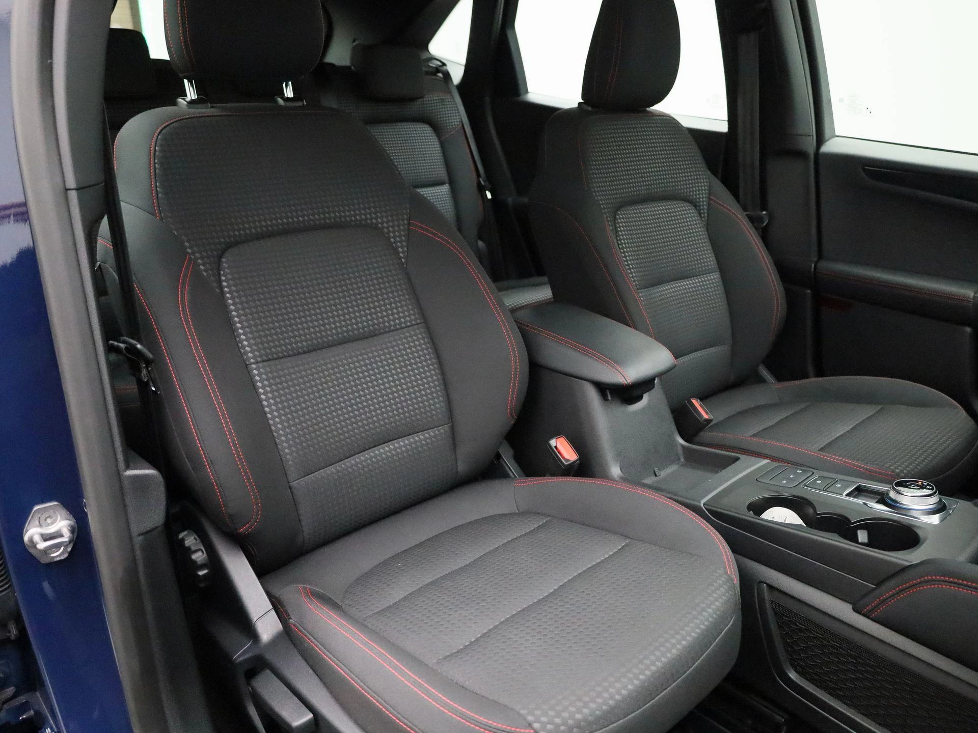 Ford-Kuga-image-38