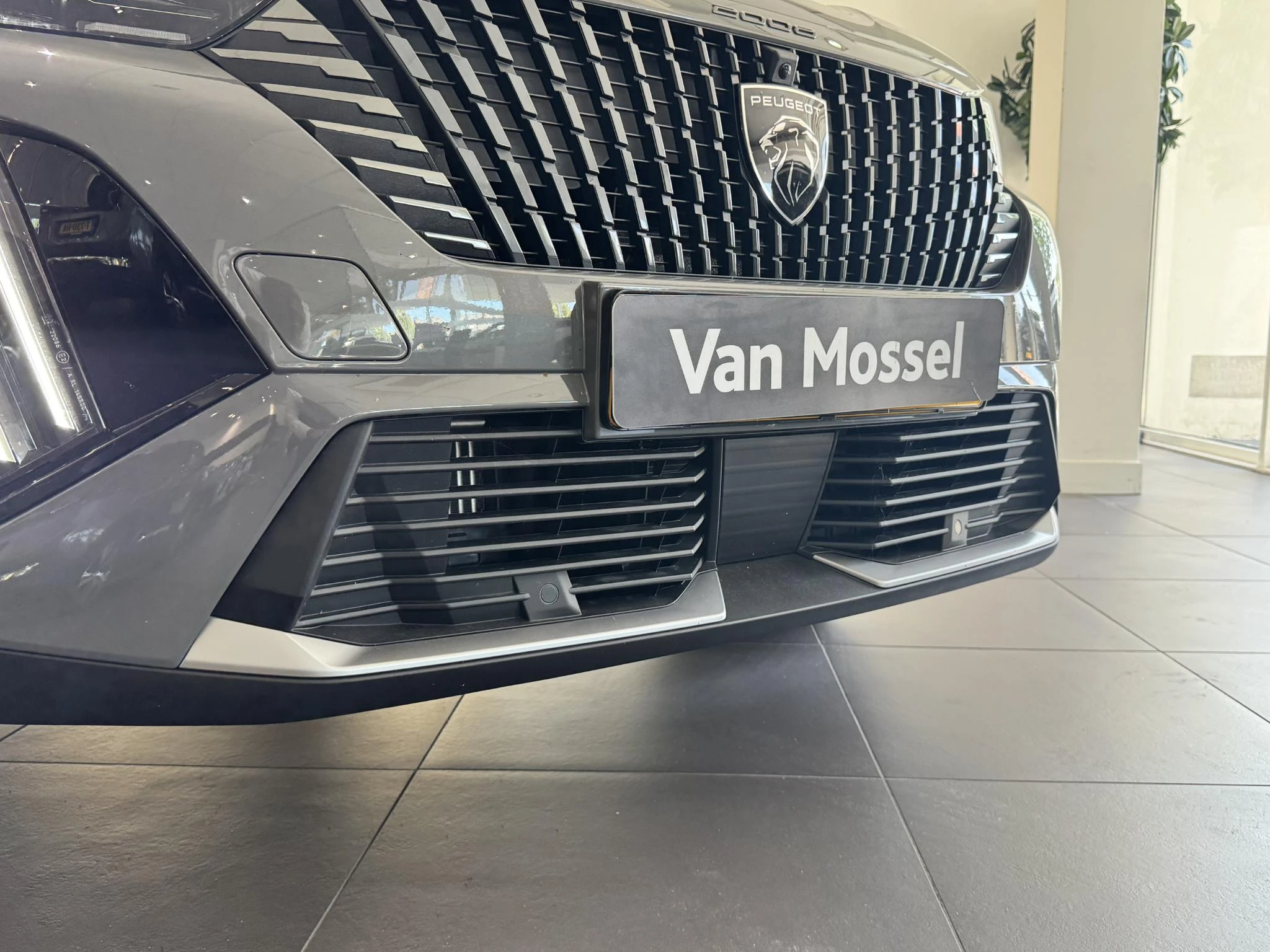 Peugeot 2008 1.2 Hybrid 145 GT