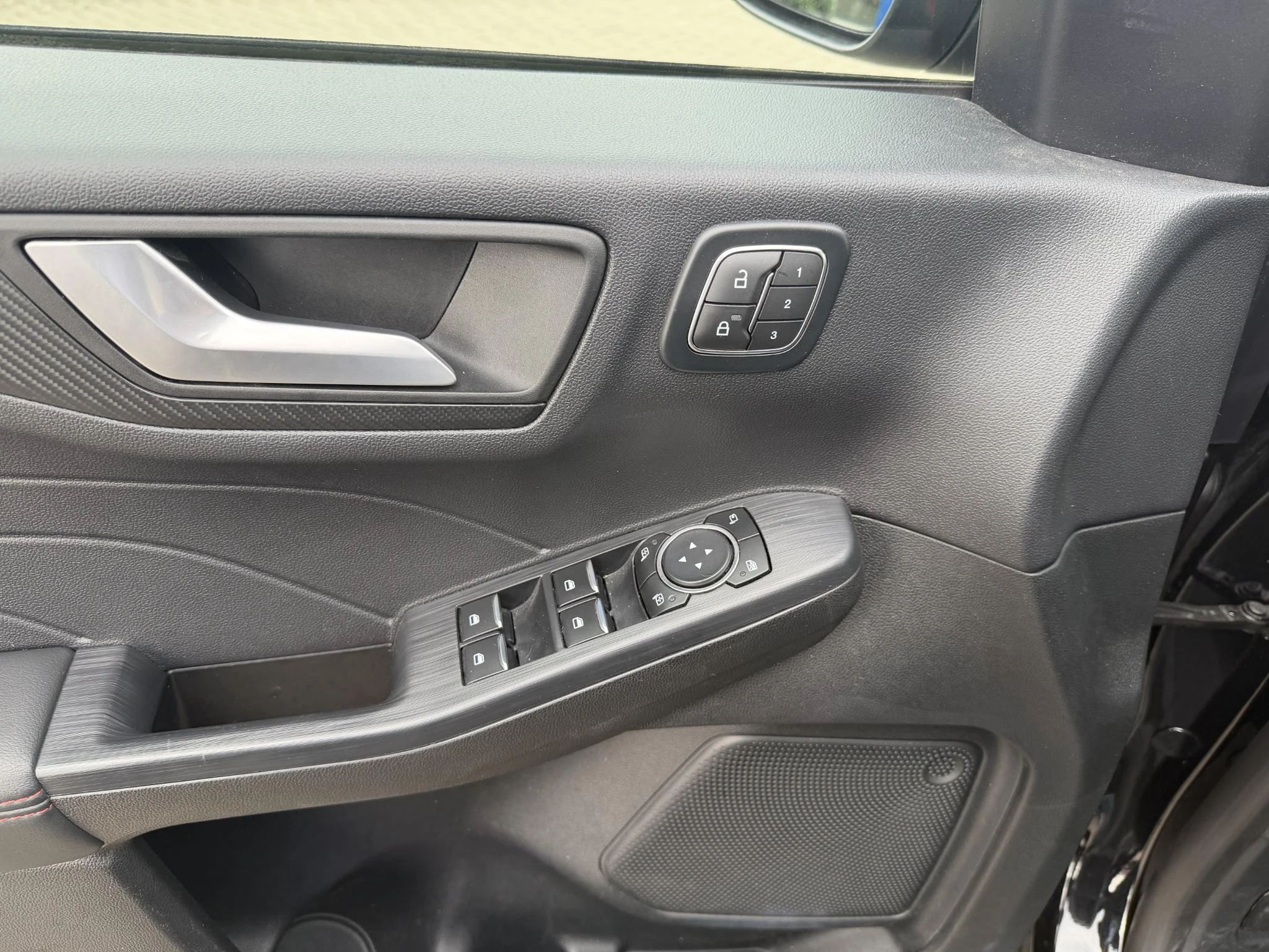 Ford-Kuga-image-6