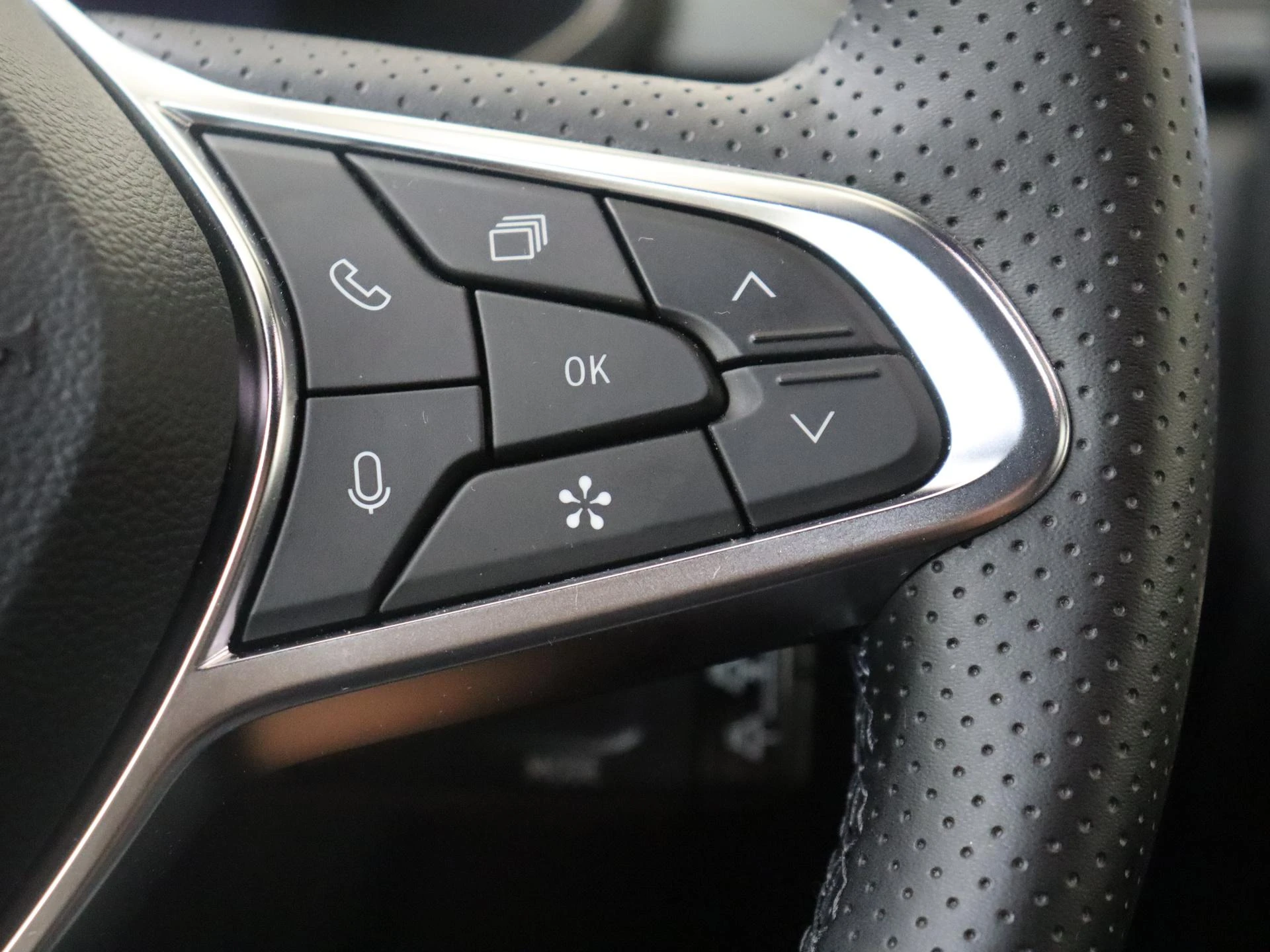 Renault-Captur-image-12