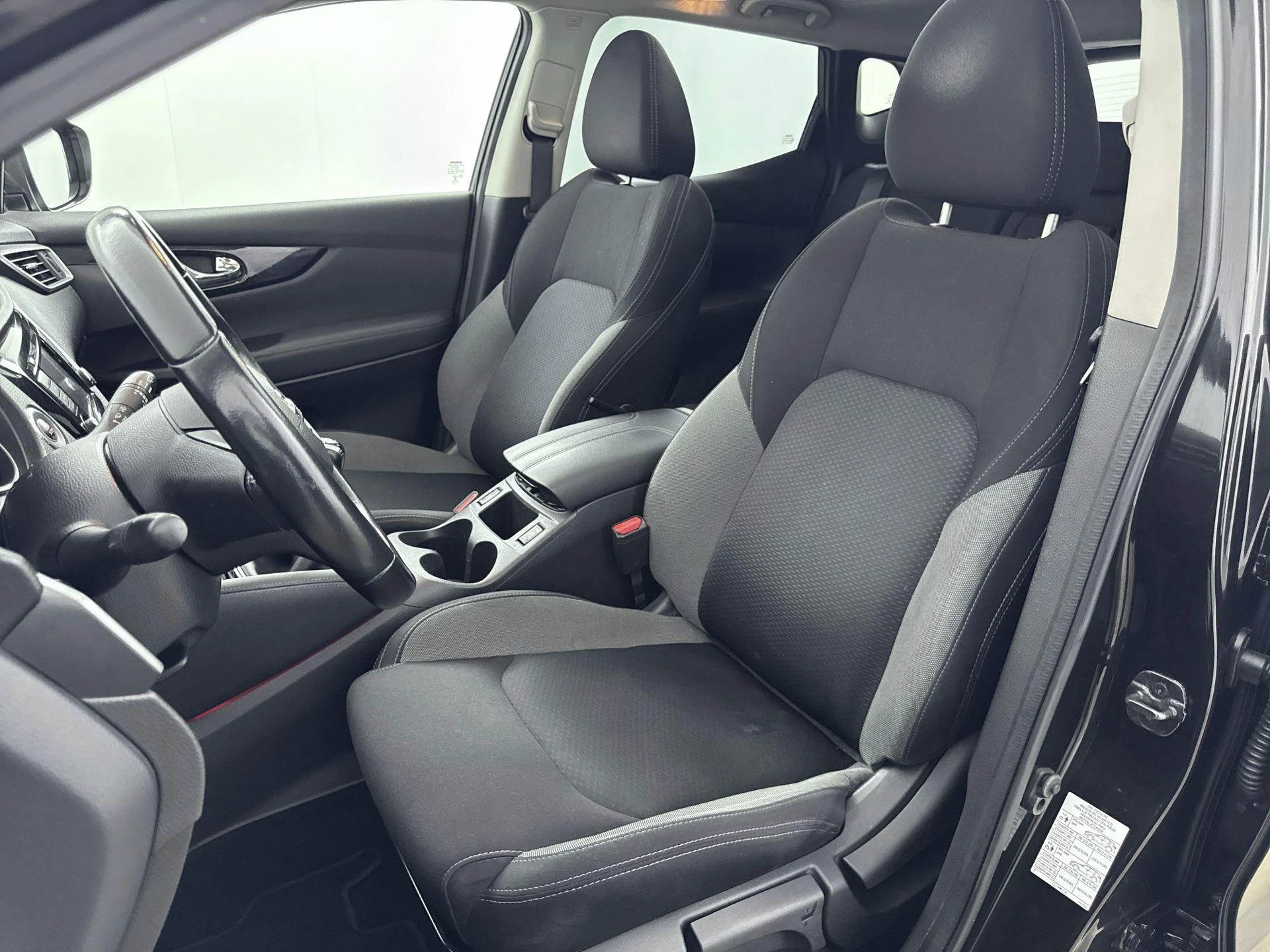 Nissan-QASHQAI-image-23
