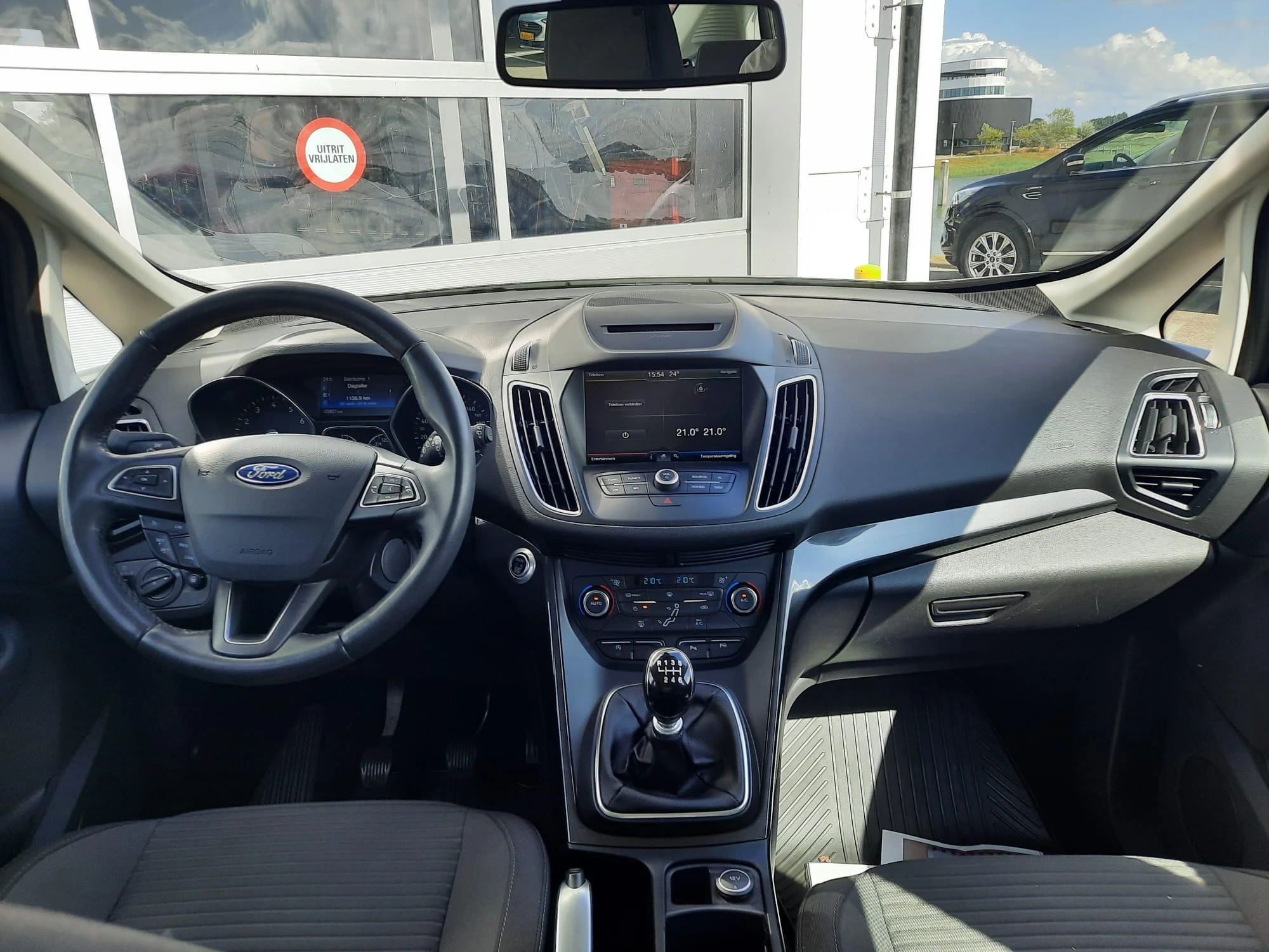Ford-C-MAX-image-10