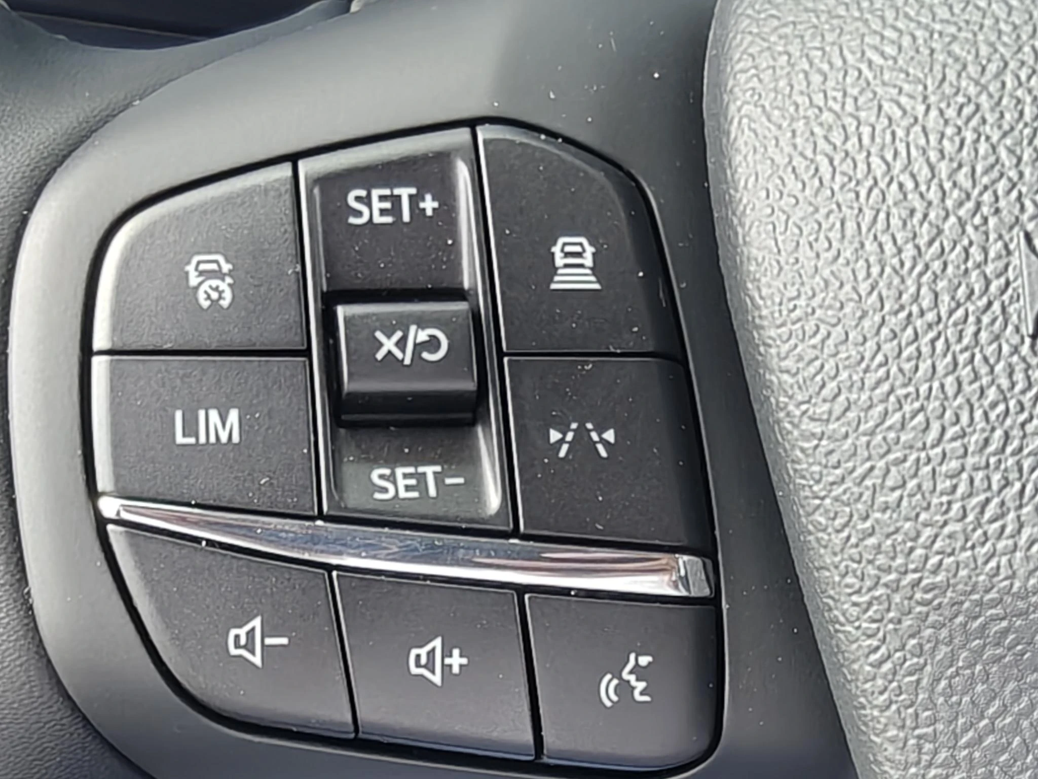 Ford-Tourneo Courier-image-15