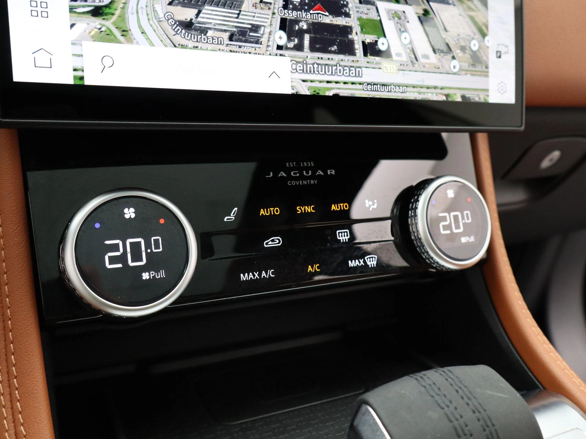 Jaguar-F-PACE-image-20