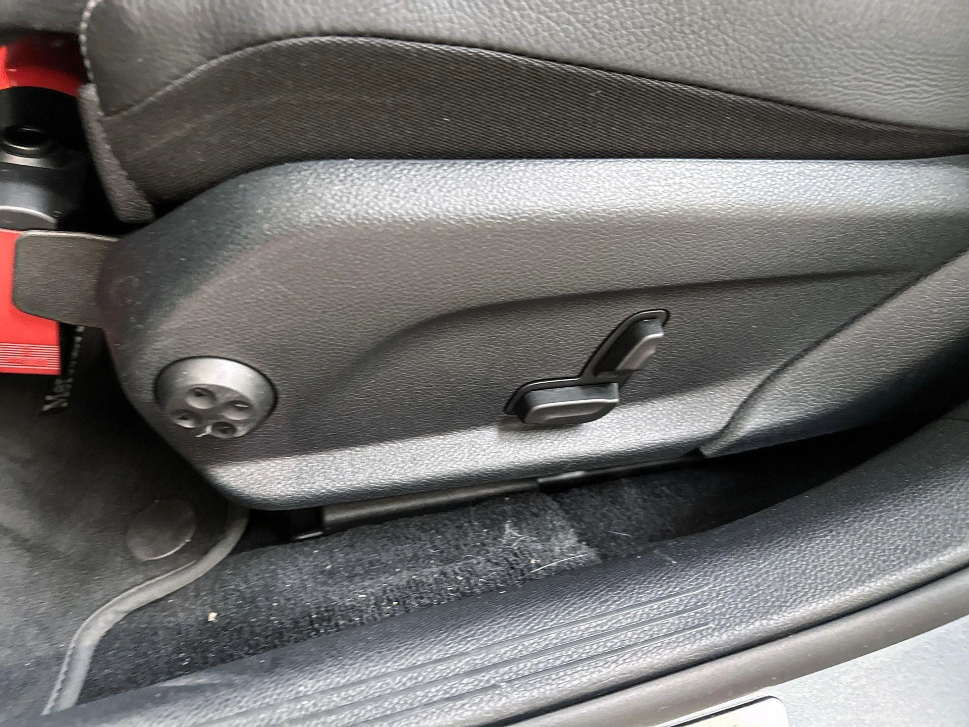 Mercedes-Benz-C-Klasse-image-19