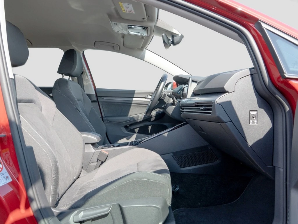 Volkswagen-Golf-image-6