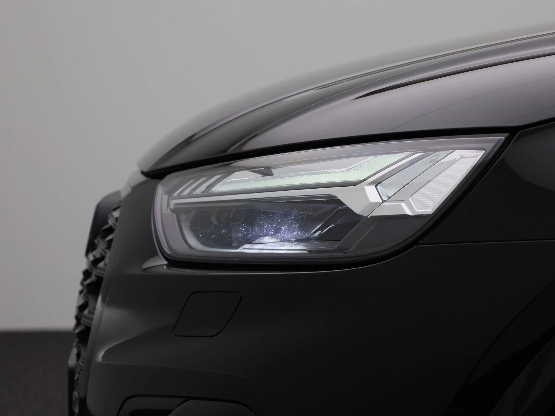 Audi Q5 50 TFSI e S edition Competition 299 PK