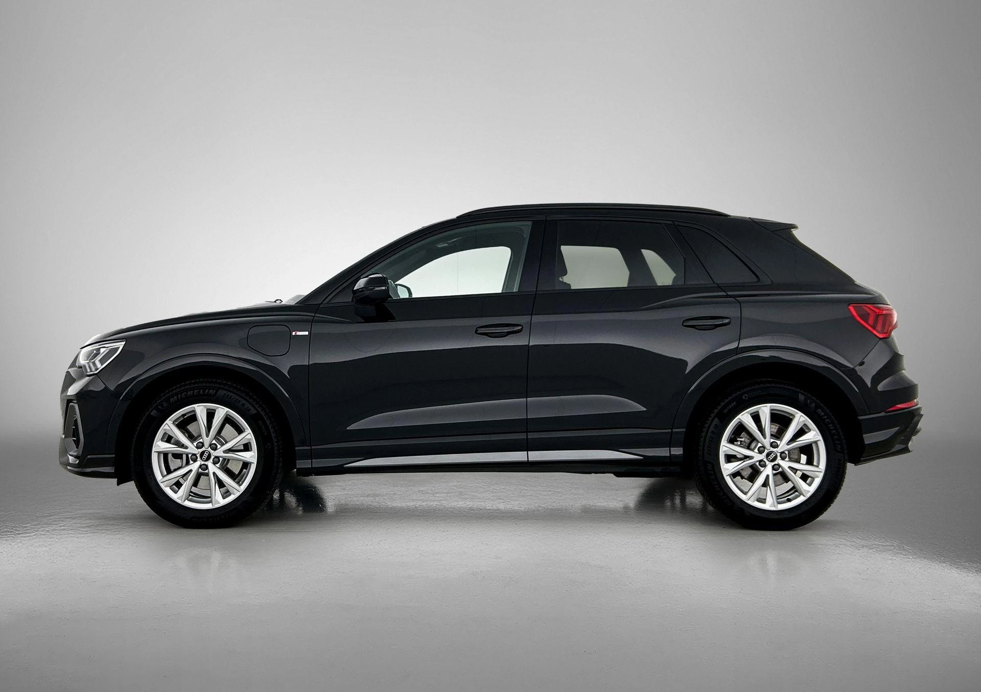 Audi-Q3-image-2