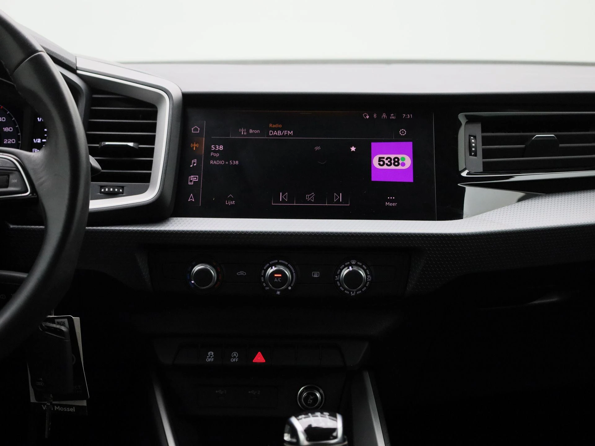 Audi-A1 Sportback-image-8