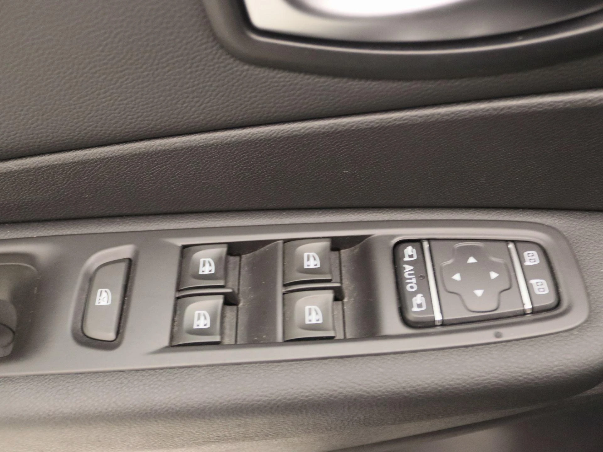 Renault-Captur-image-19