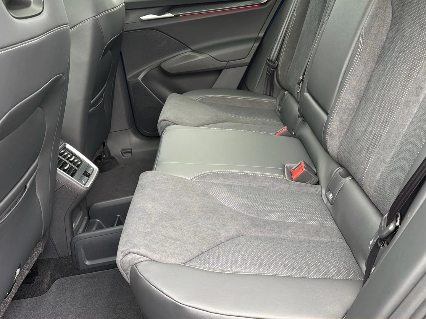 Škoda Enyaq iV 210kW 85x Sportline 82kWh 4x4 5dr Auto