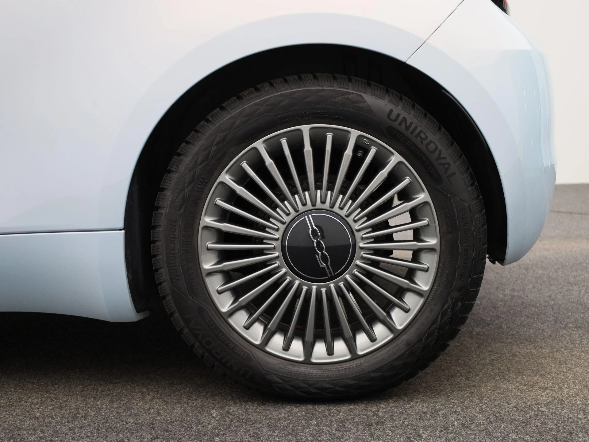 Fiat-500C-image-12