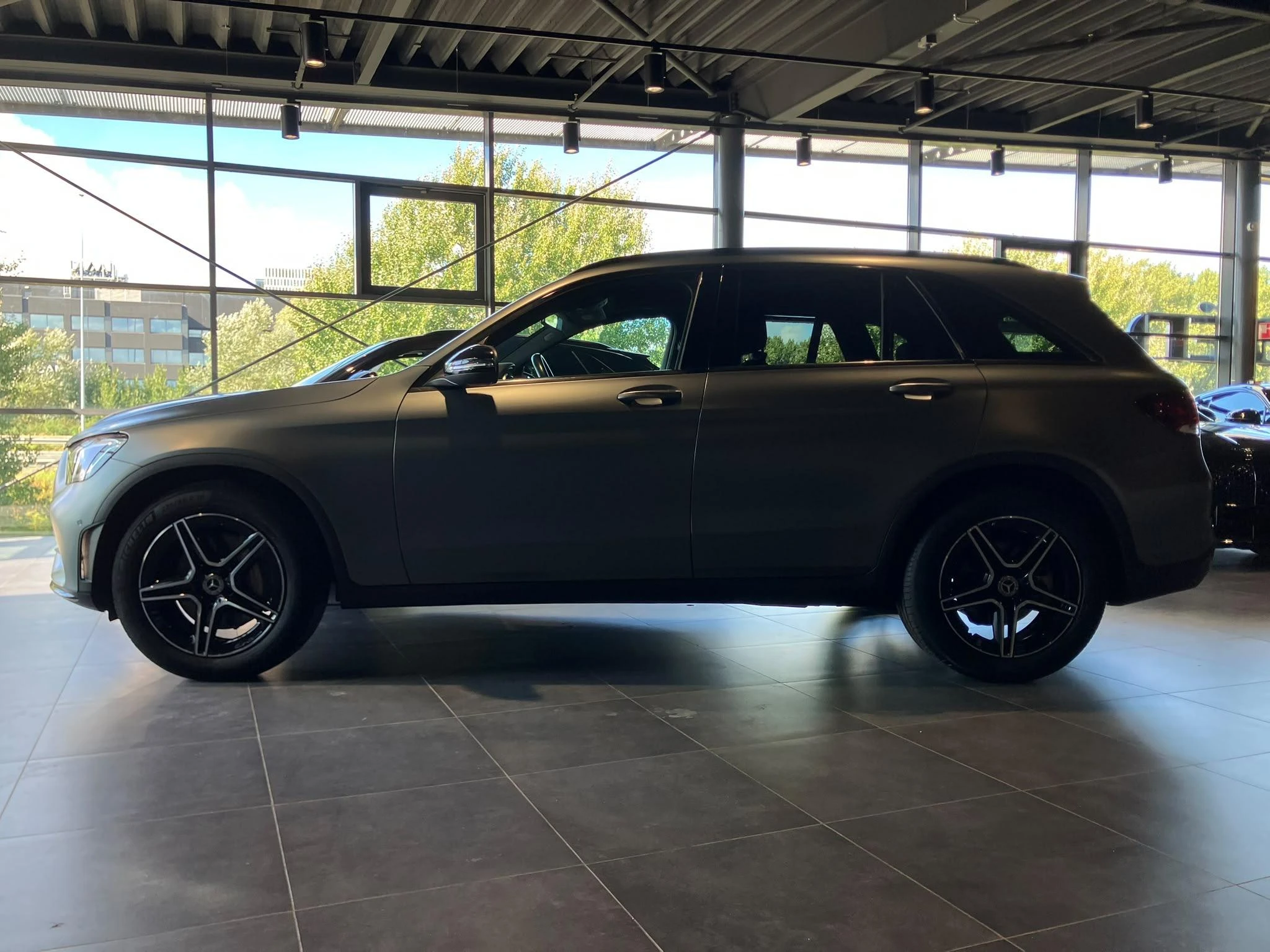 Mercedes-Benz-GLC-image-3