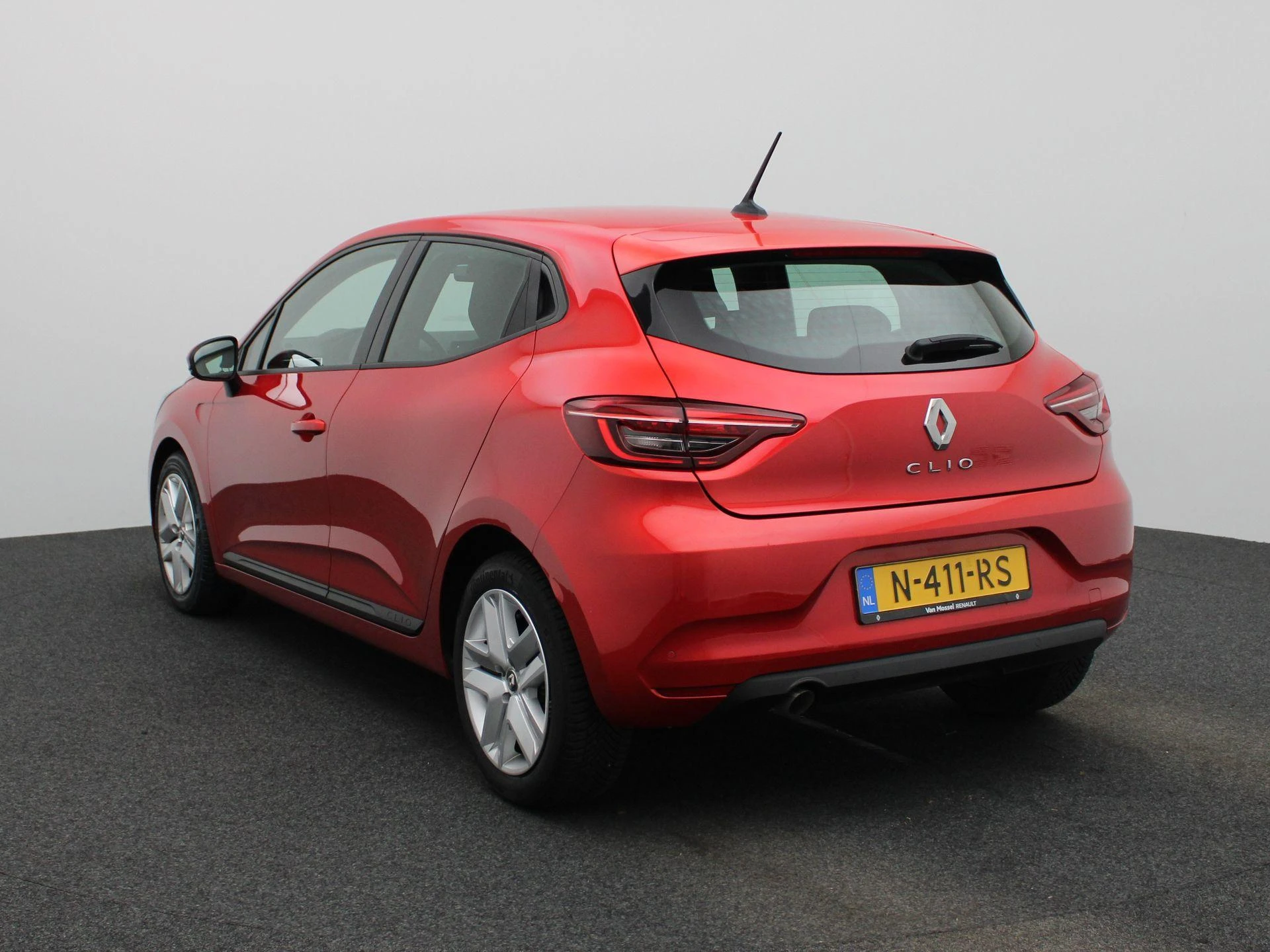 Renault-Clio-image-1