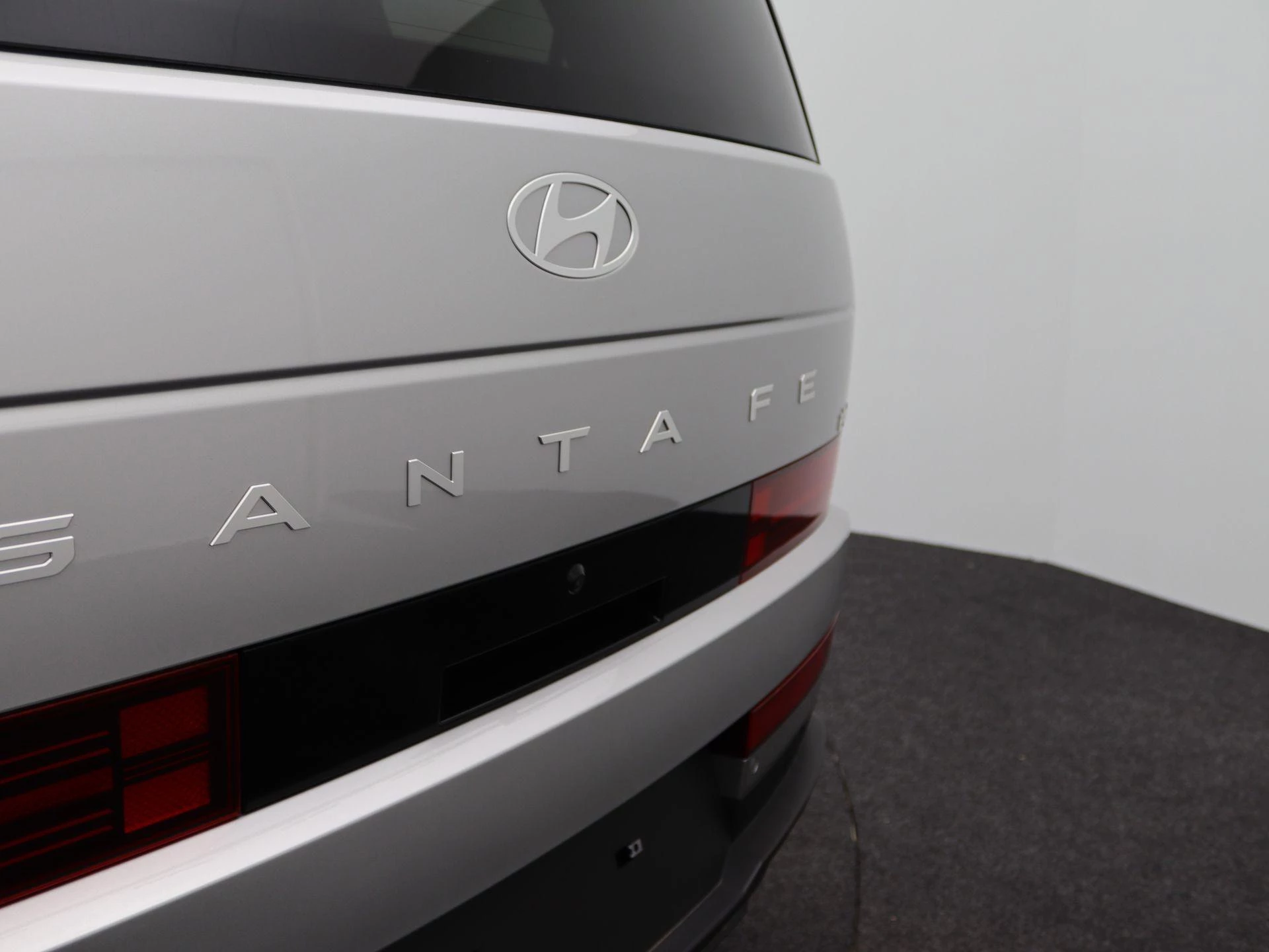 Hyundai-Santa Fe-image-38