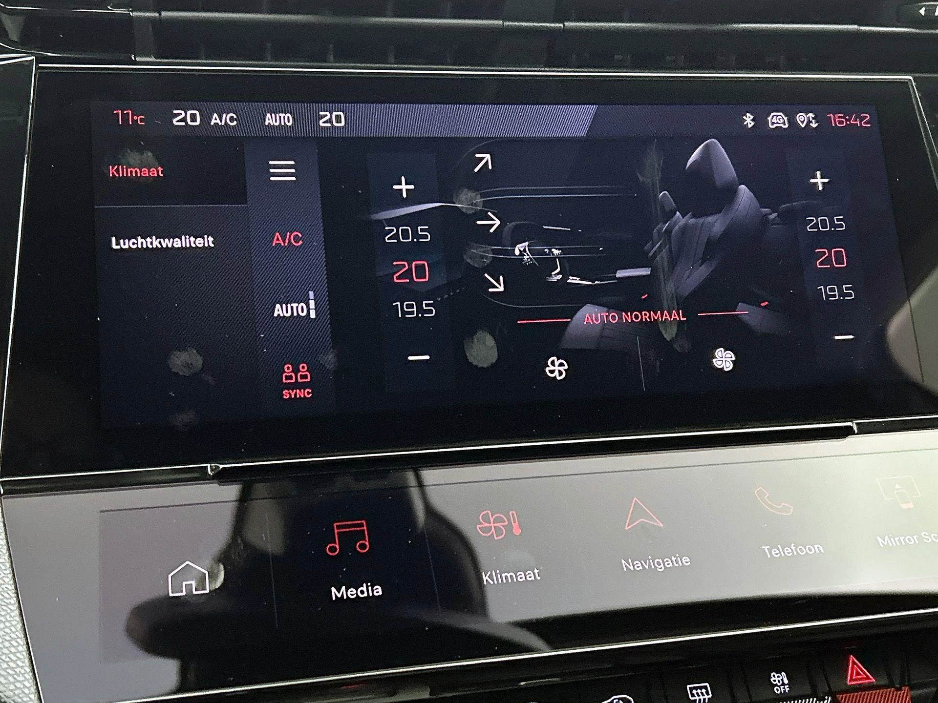 Peugeot-308-image-22