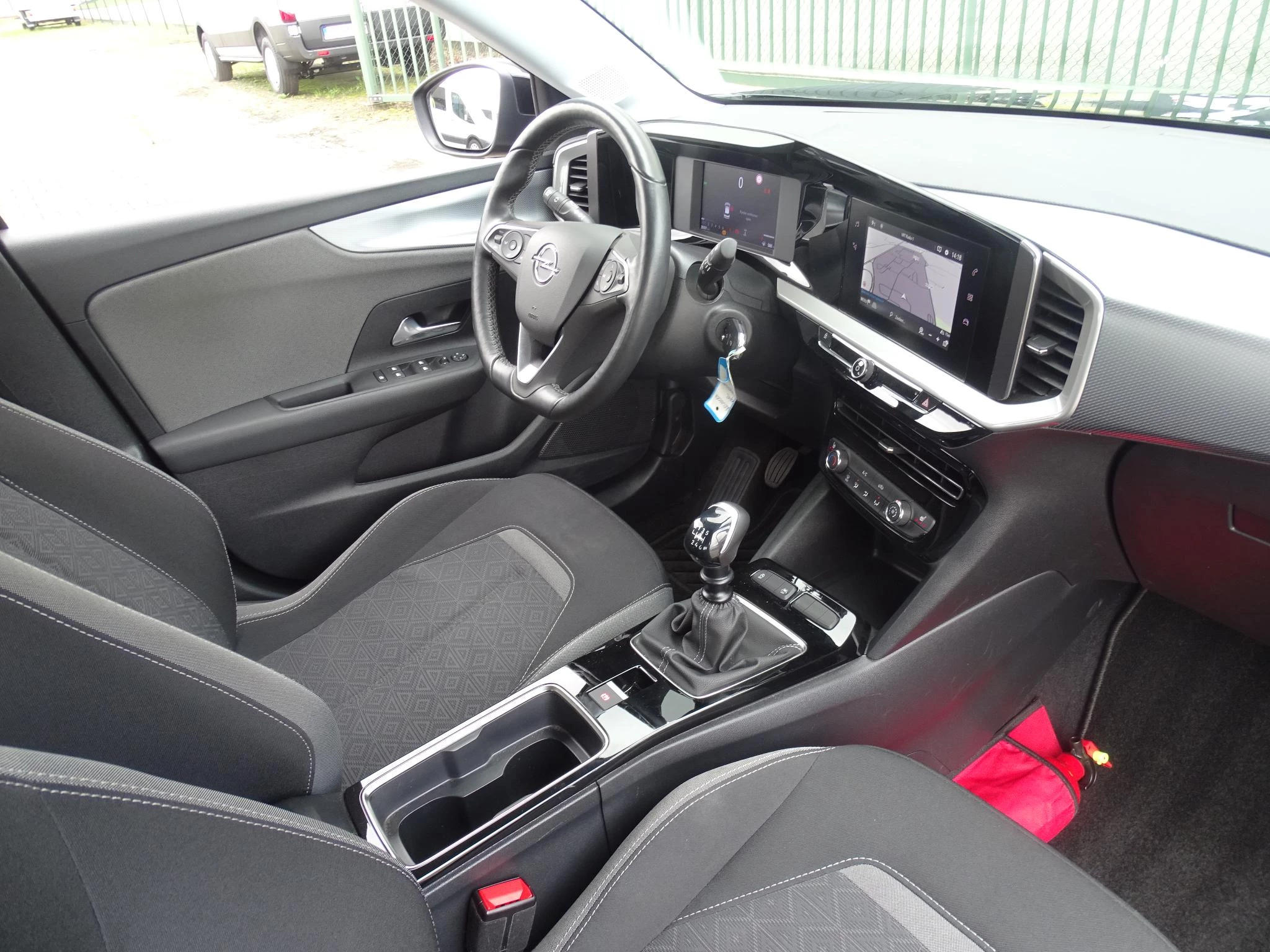 Opel Mokka 1.2T Edition+gps+camera+park pilot achteraan