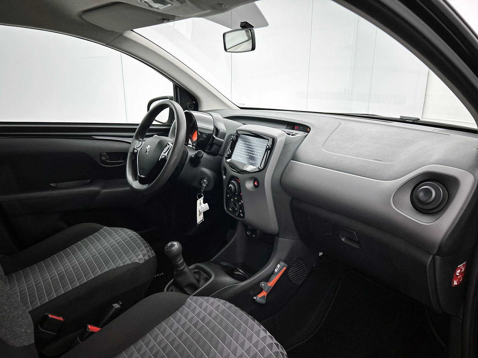 Peugeot-108-image-16