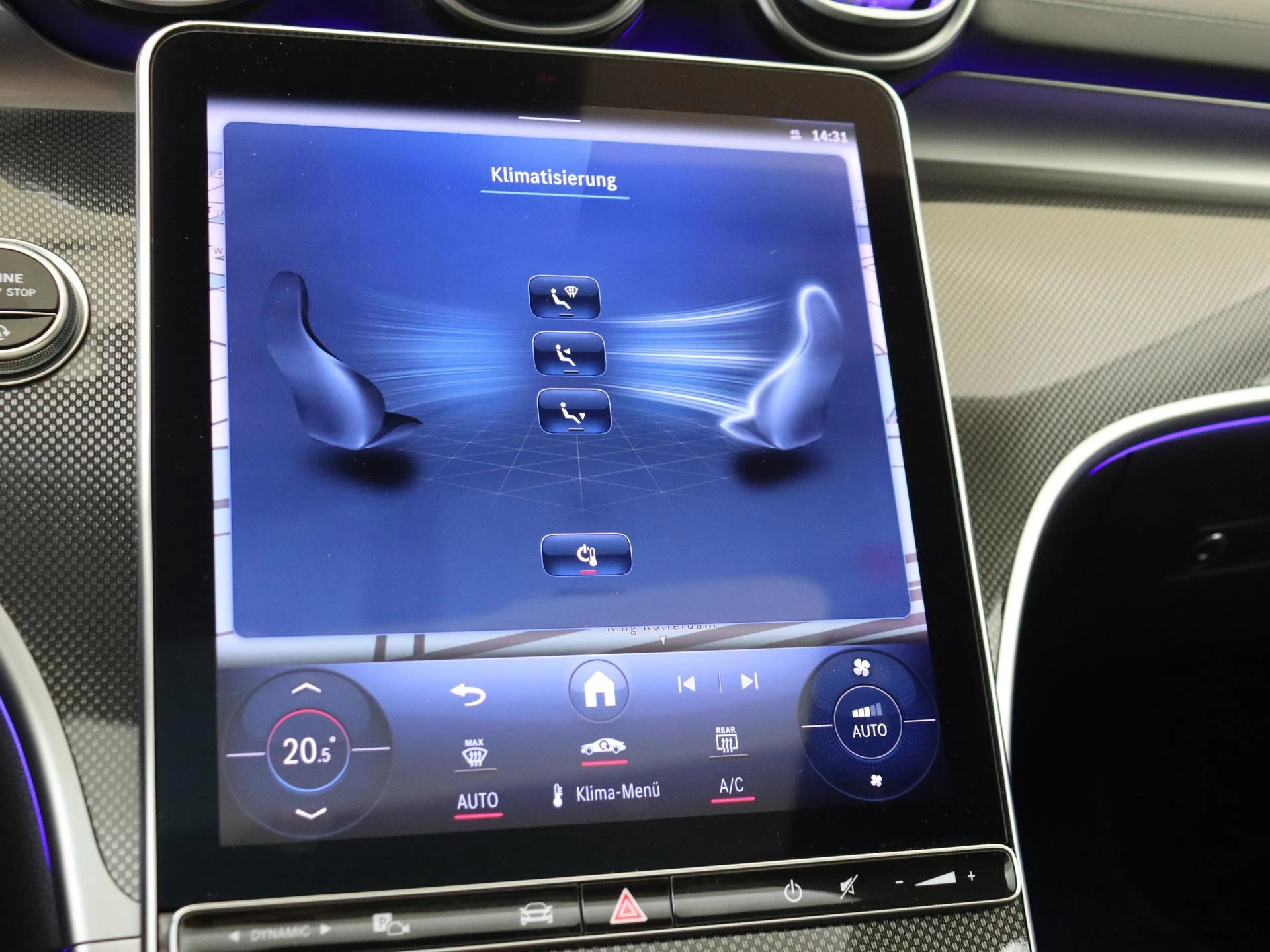 Mercedes-Benz-C-Klasse-image-17