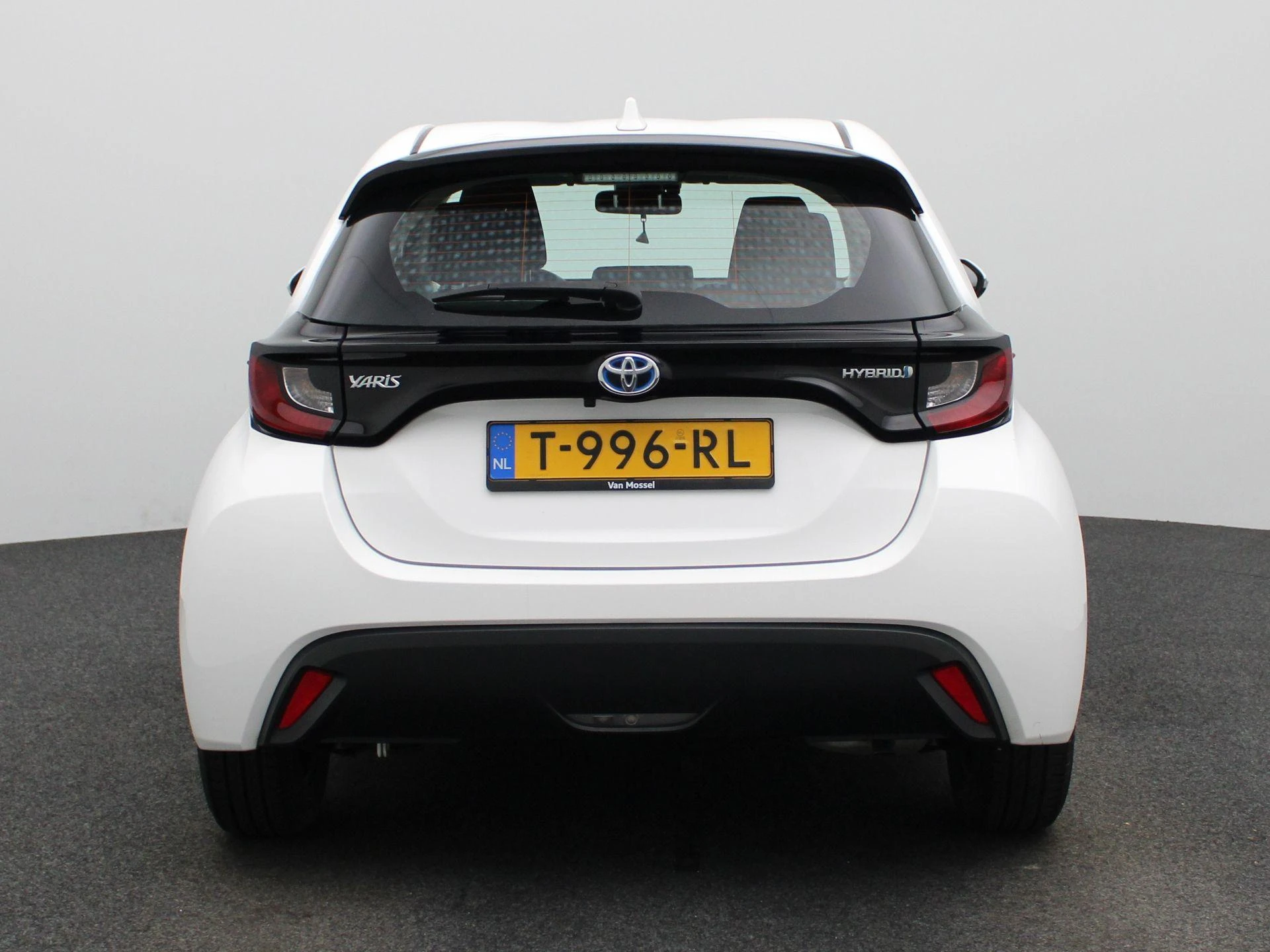 Toyota-Yaris-image-4