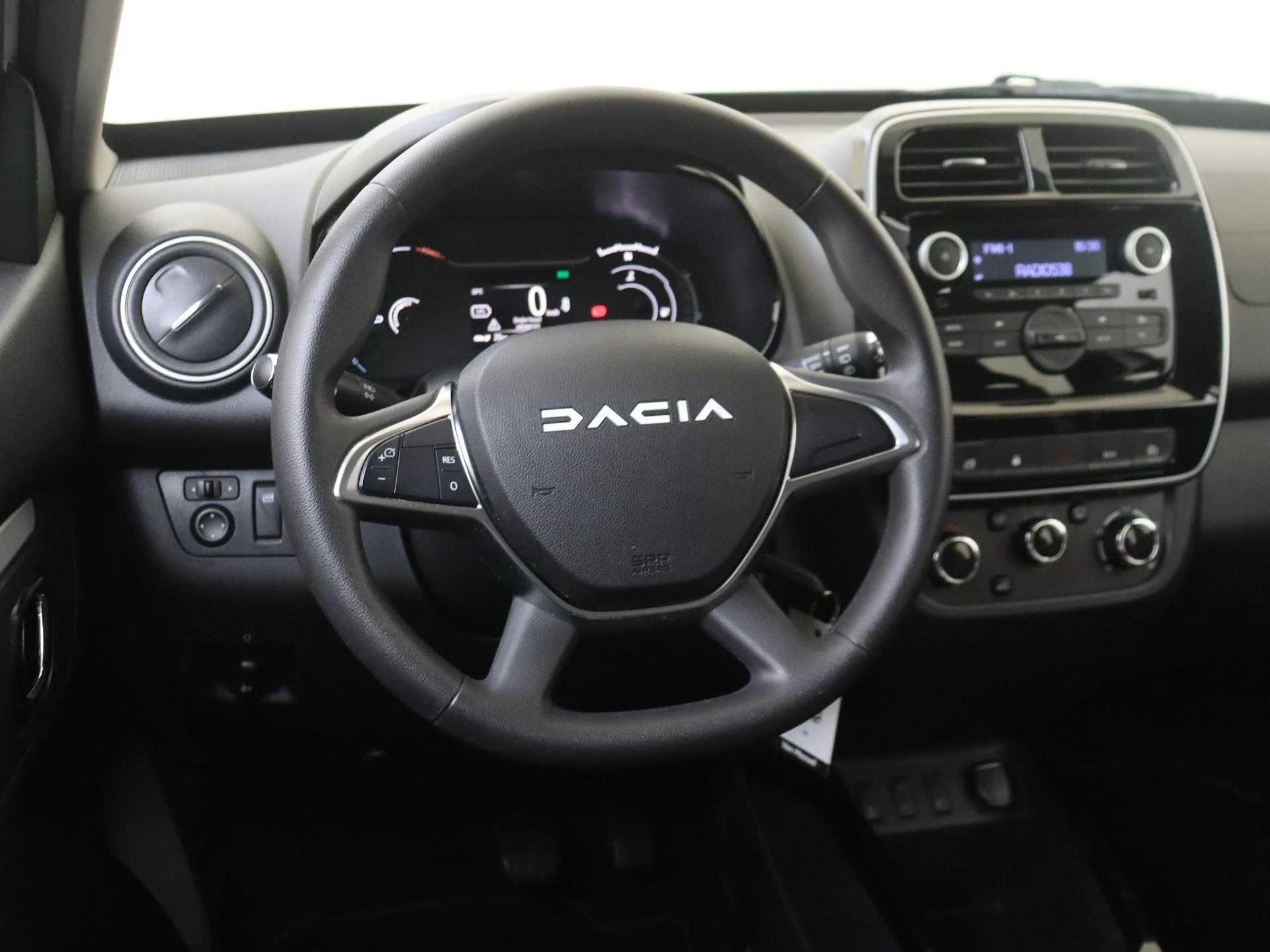 Dacia-Spring-image-9