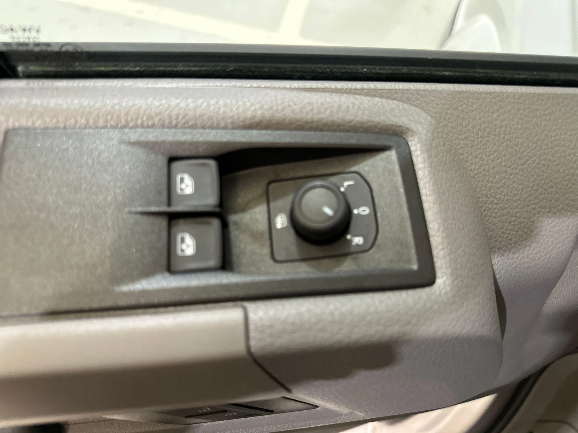 Volkswagen-Crafter-image-10