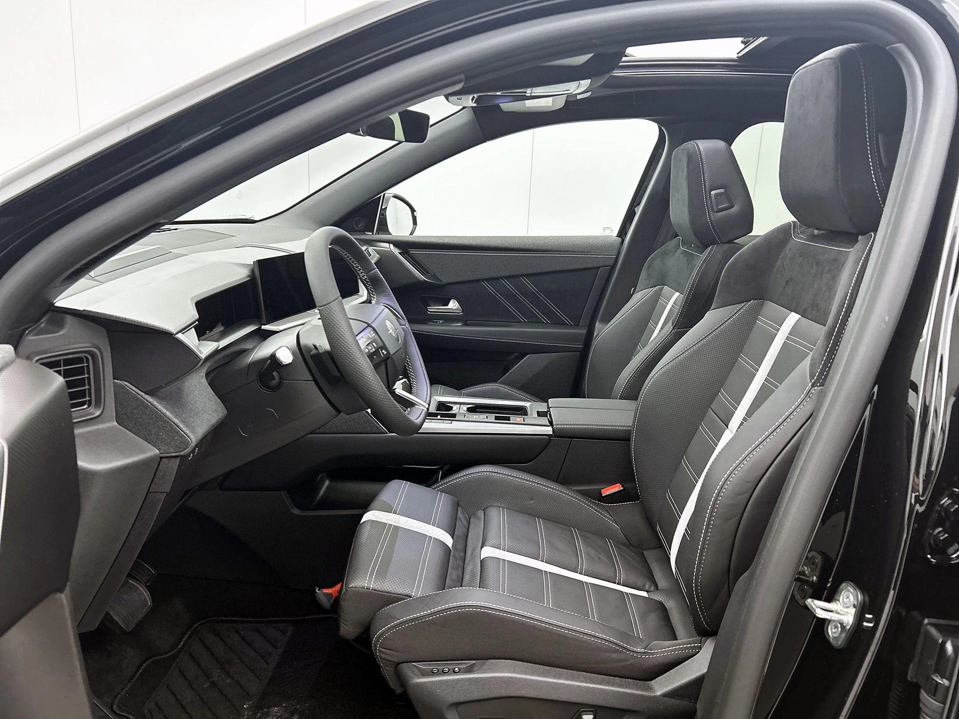 Opel-Grandland-image-33