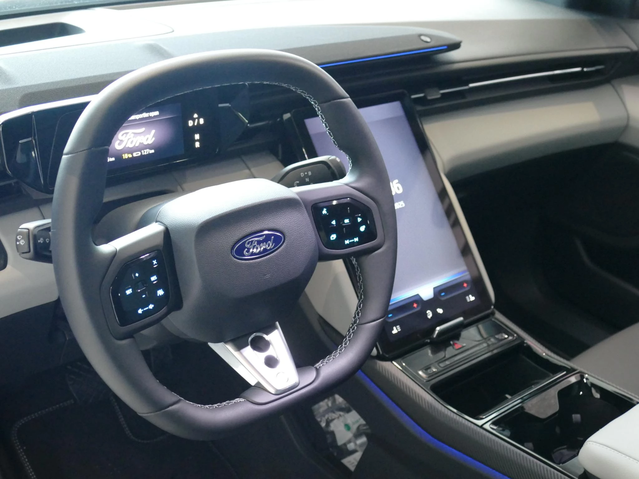 Ford Capri Premium Extended Range RWD 77 kWh