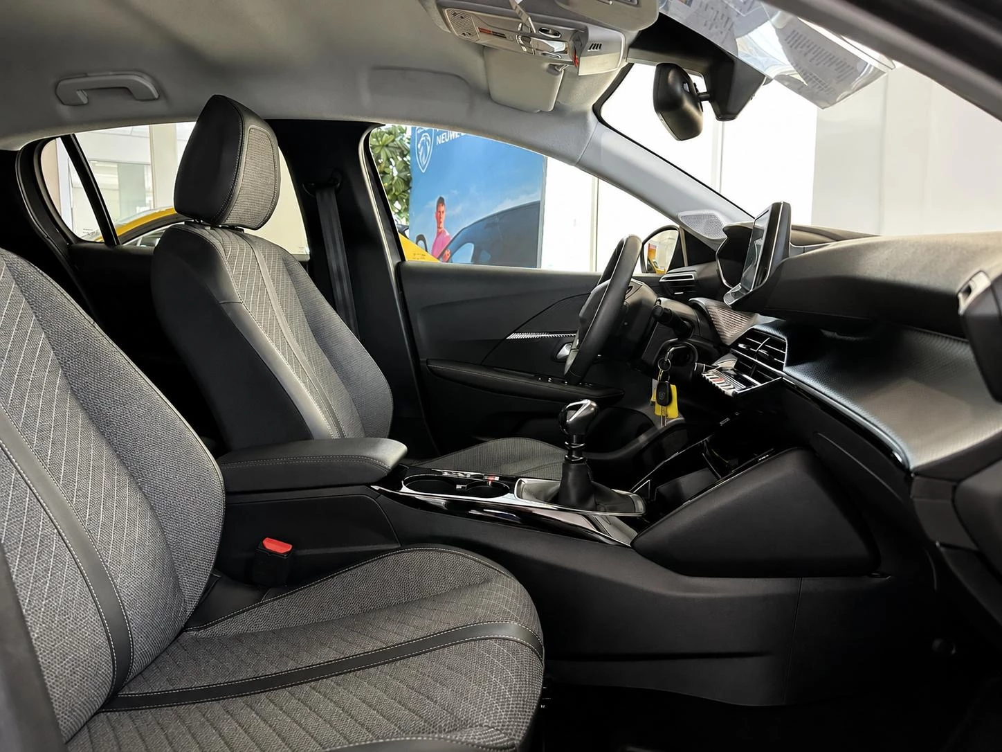 Peugeot 208 1.2 PureTech 100 Allure
