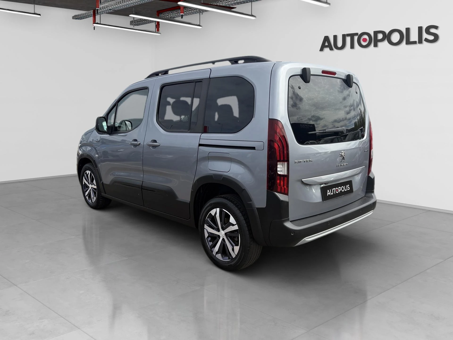Peugeot-Rifter-image-1