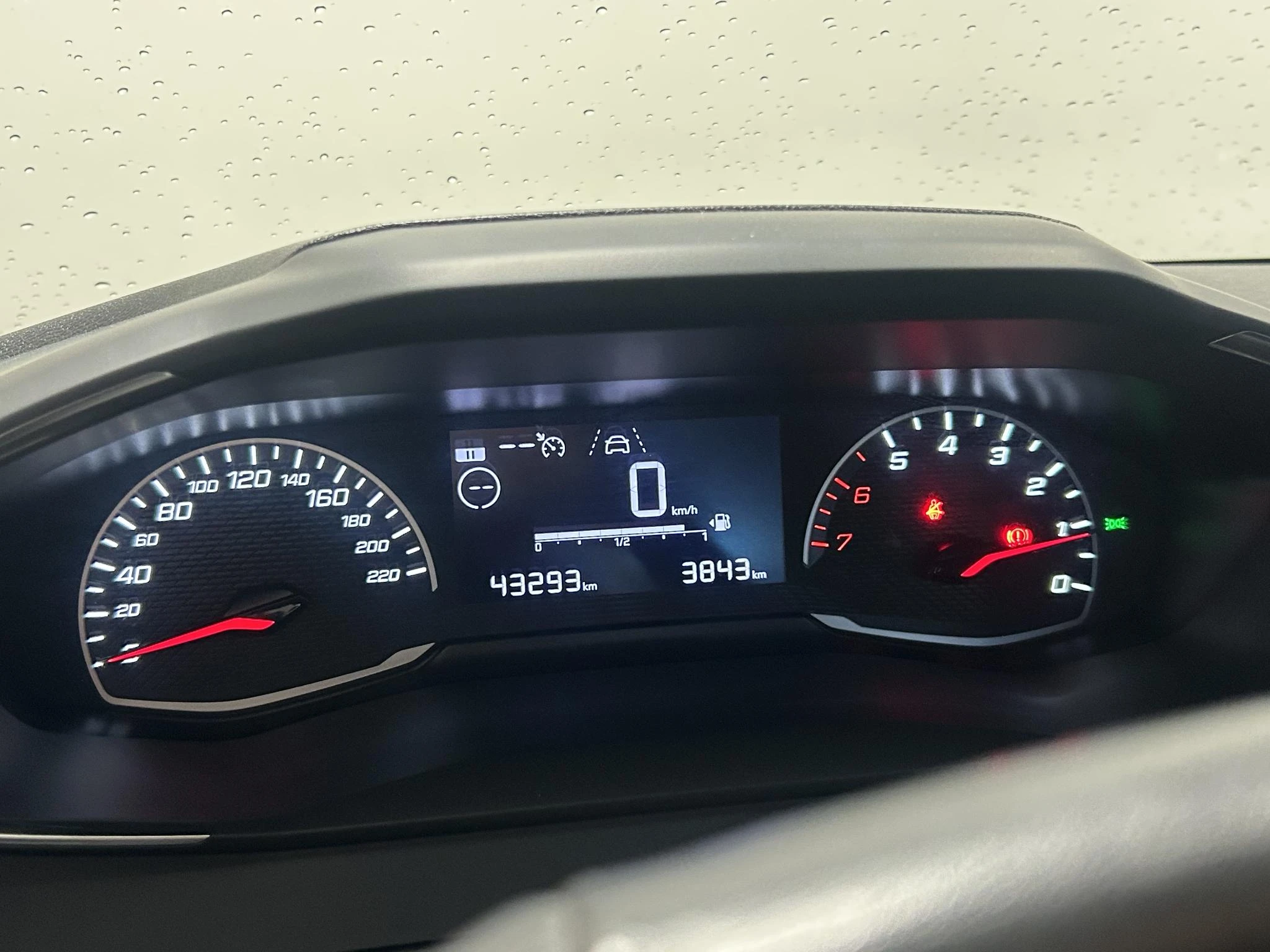 Peugeot-208-image-7