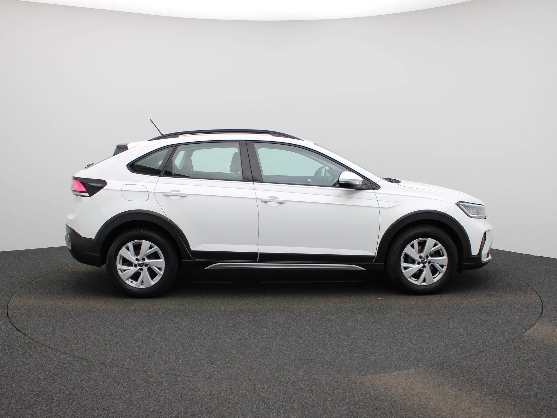 Volkswagen-Taigo-image-5