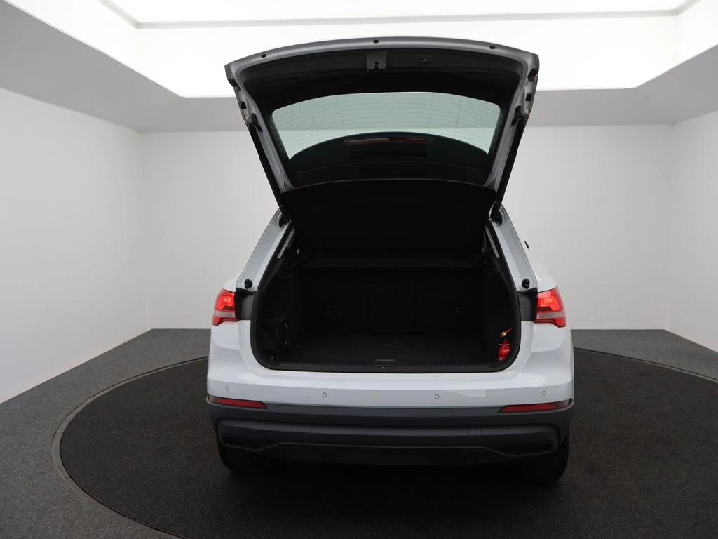 Audi-Q3-image-15