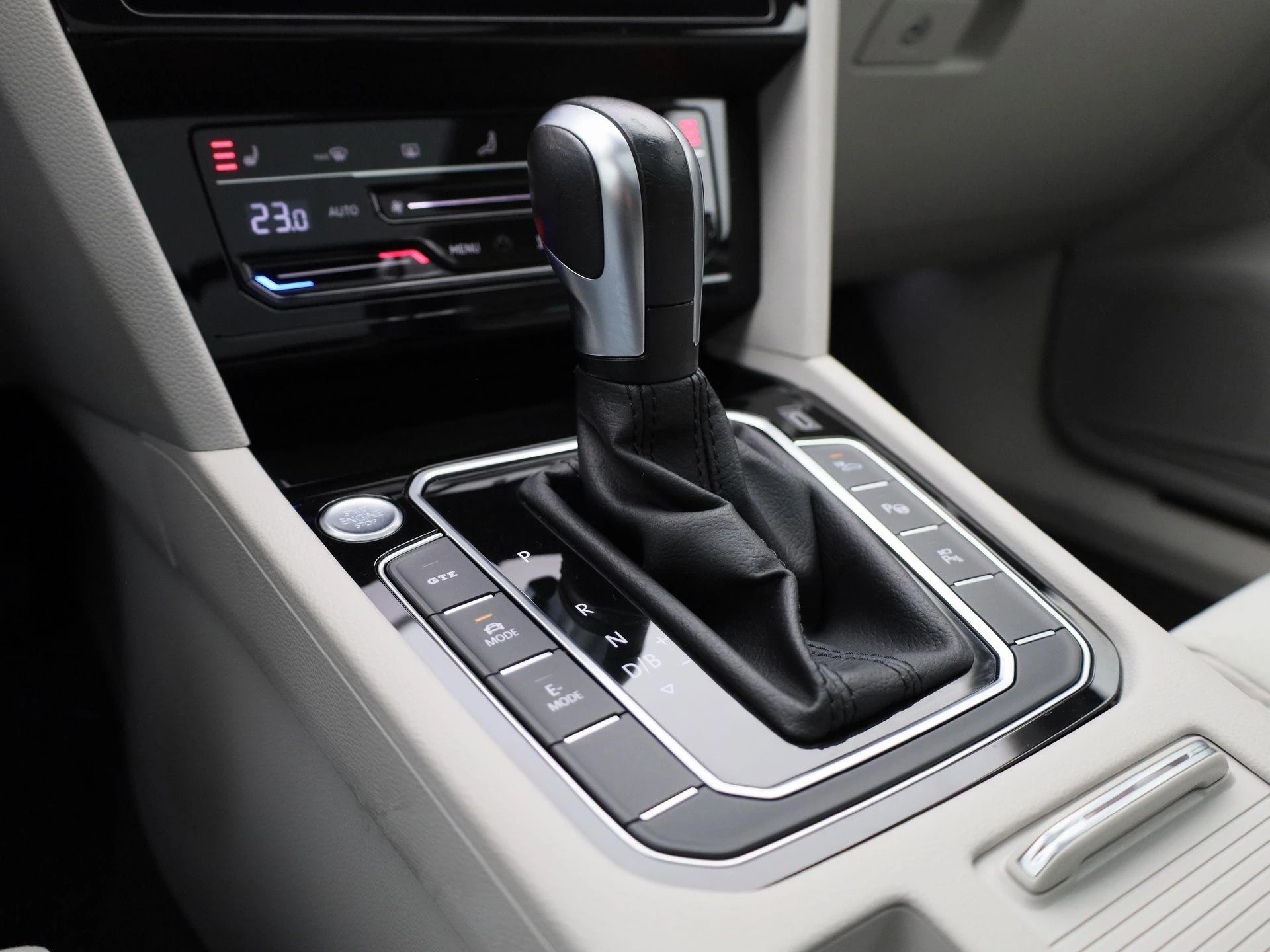 Volkswagen Passat Variant 1.4 TSI PHEV GTE Business 218 PK|