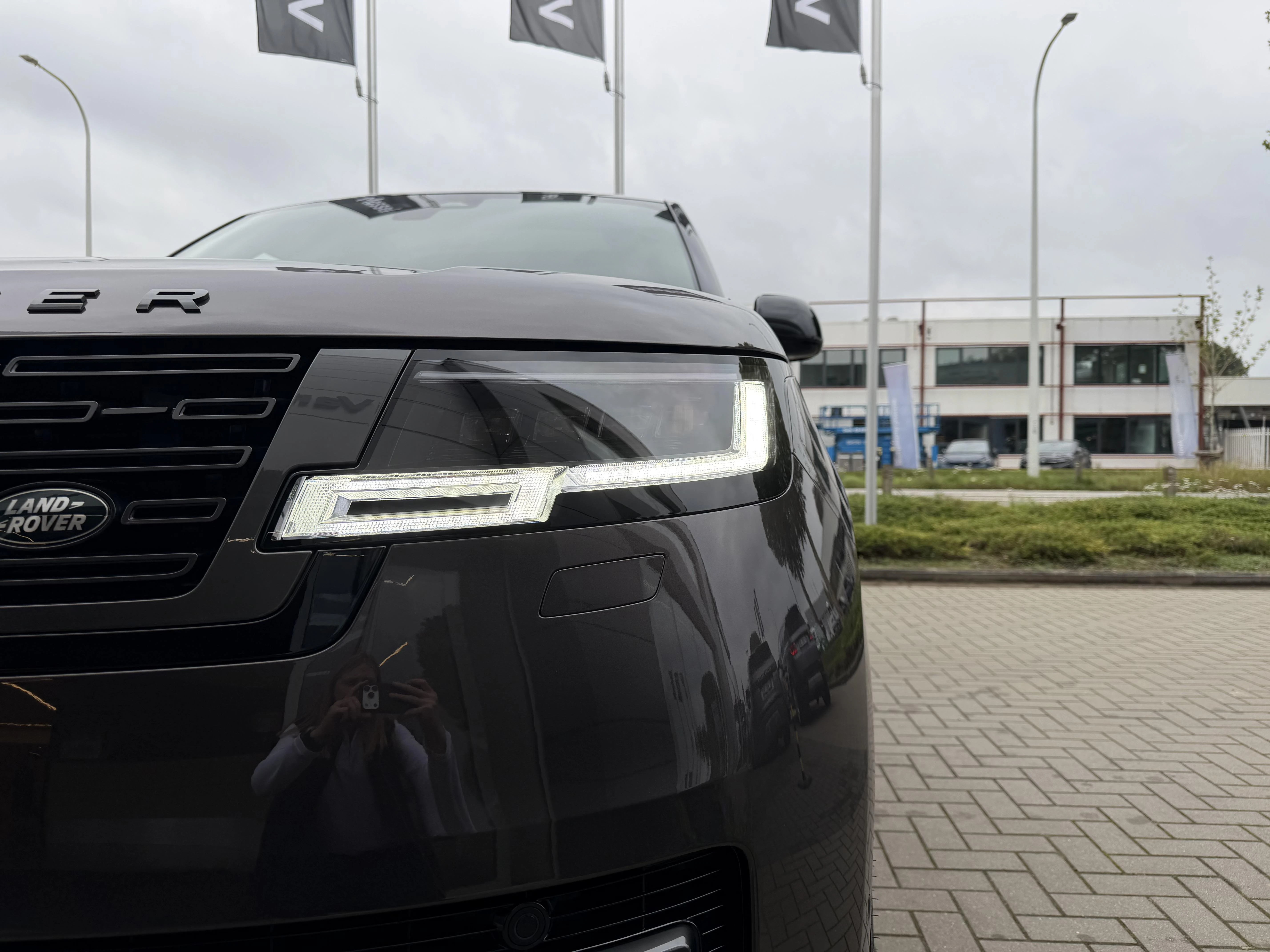 Land Rover-Range Rover-image-35