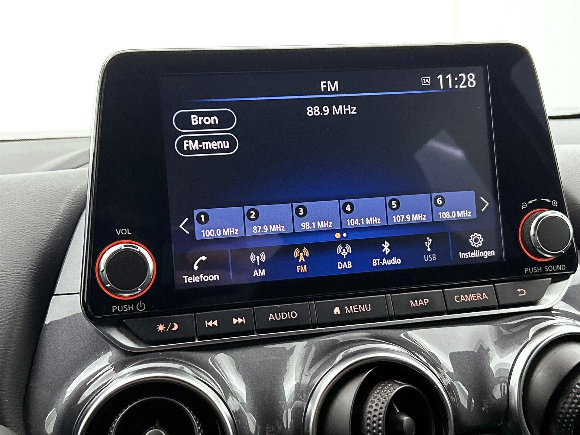 Nissan-Juke-image-10