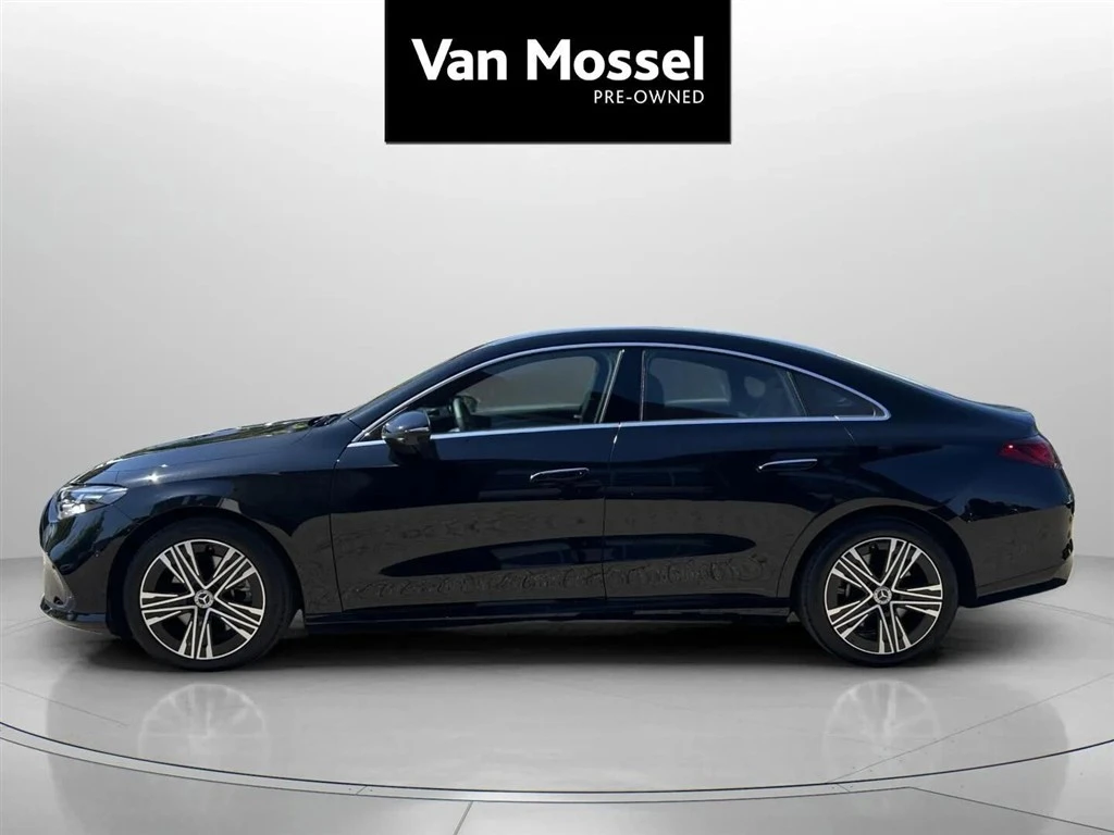 Mercedes-Benz-CLA-image-7