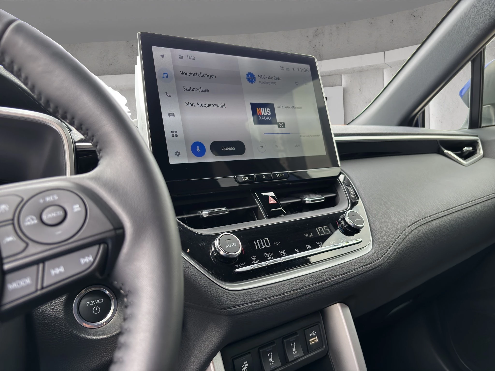 Toyota-Corolla Cross-image-14