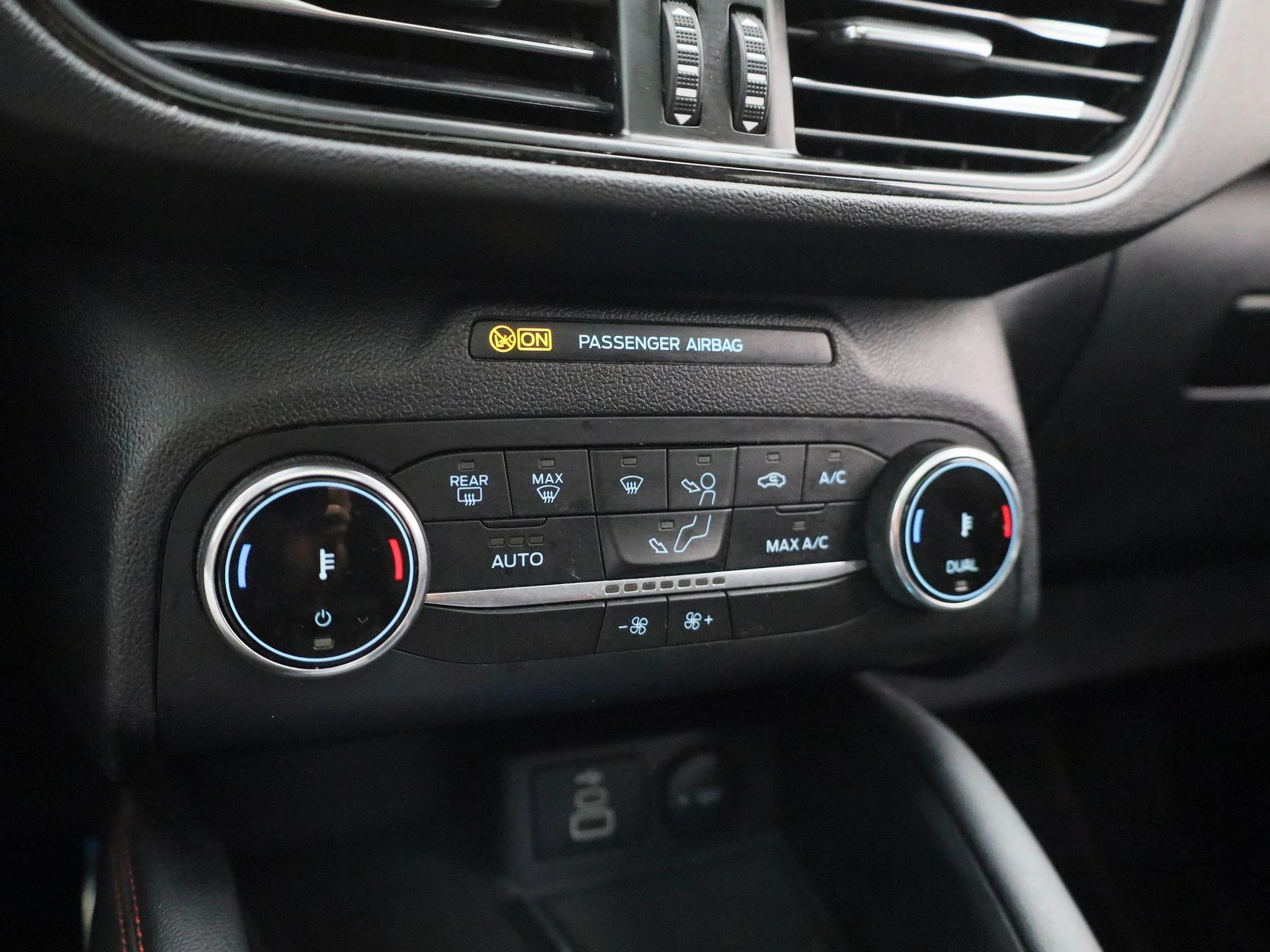 Ford-Kuga-image-23