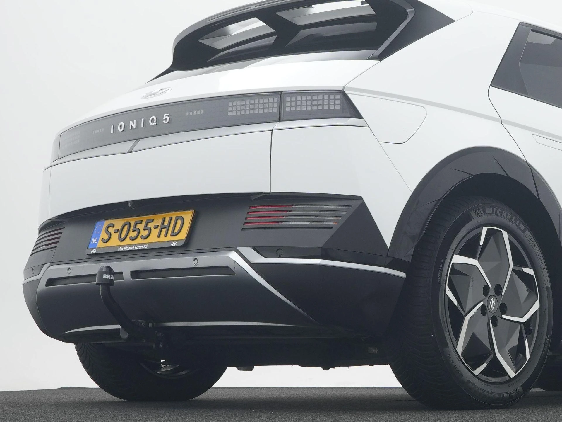 Hyundai-IONIQ 5-image-46
