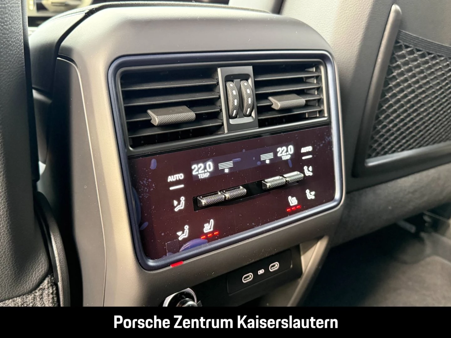 Porsche-Cayenne-image-41