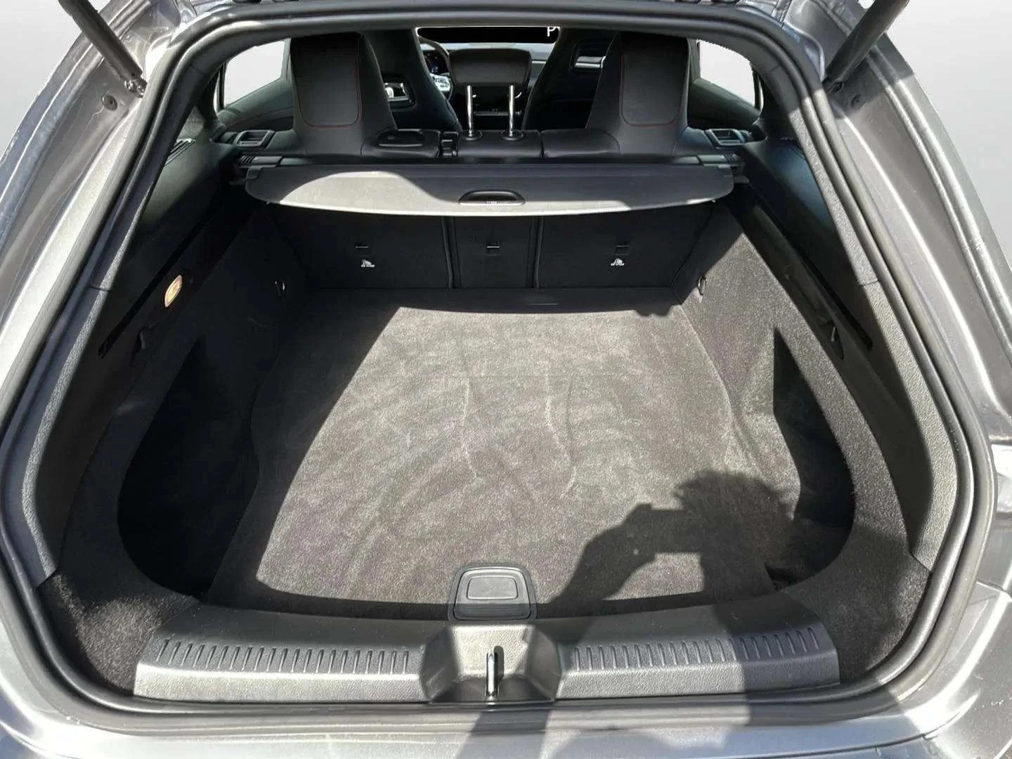 Mercedes-Benz-CLA-image-18