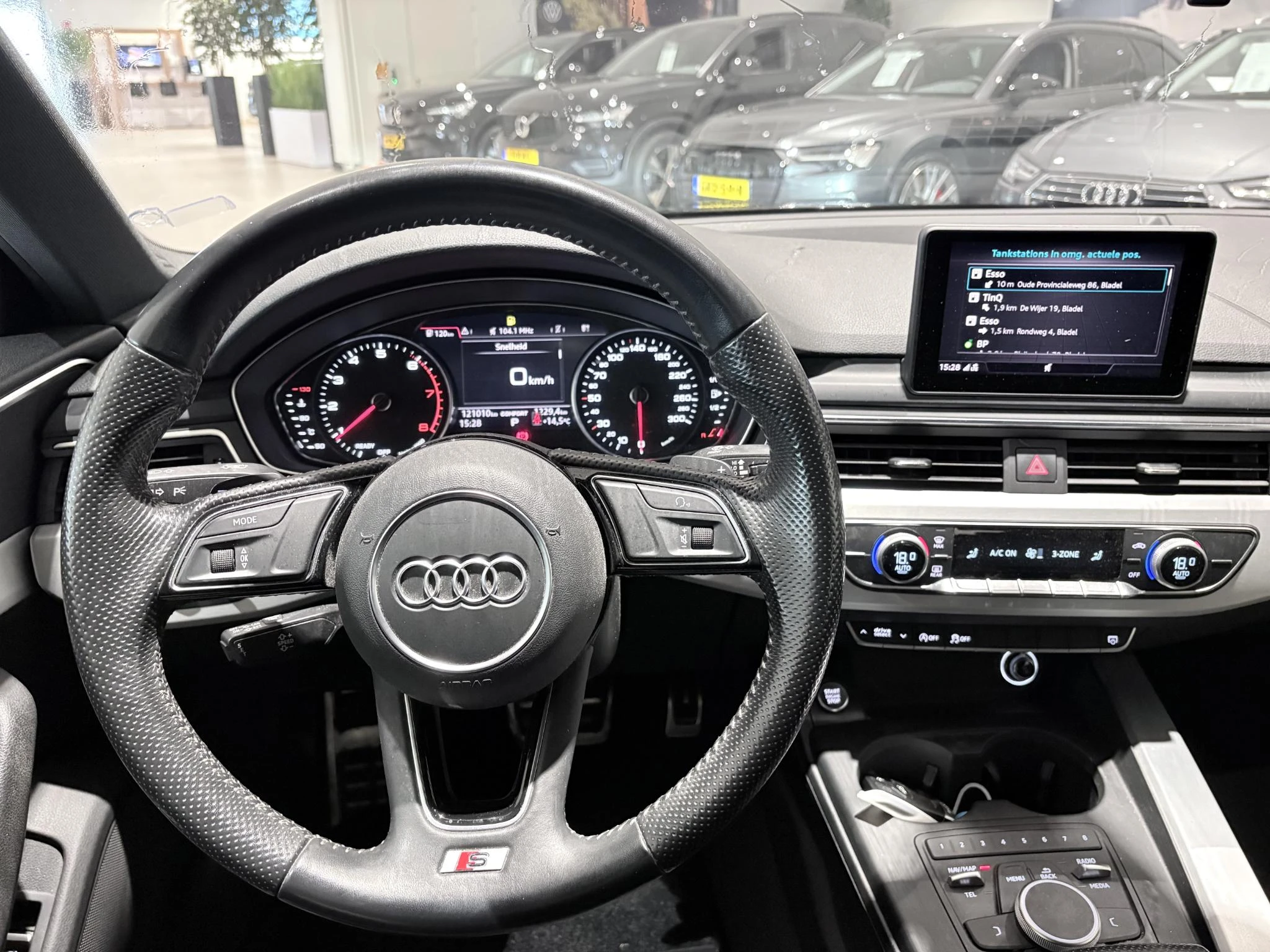 Audi-A4-image-20