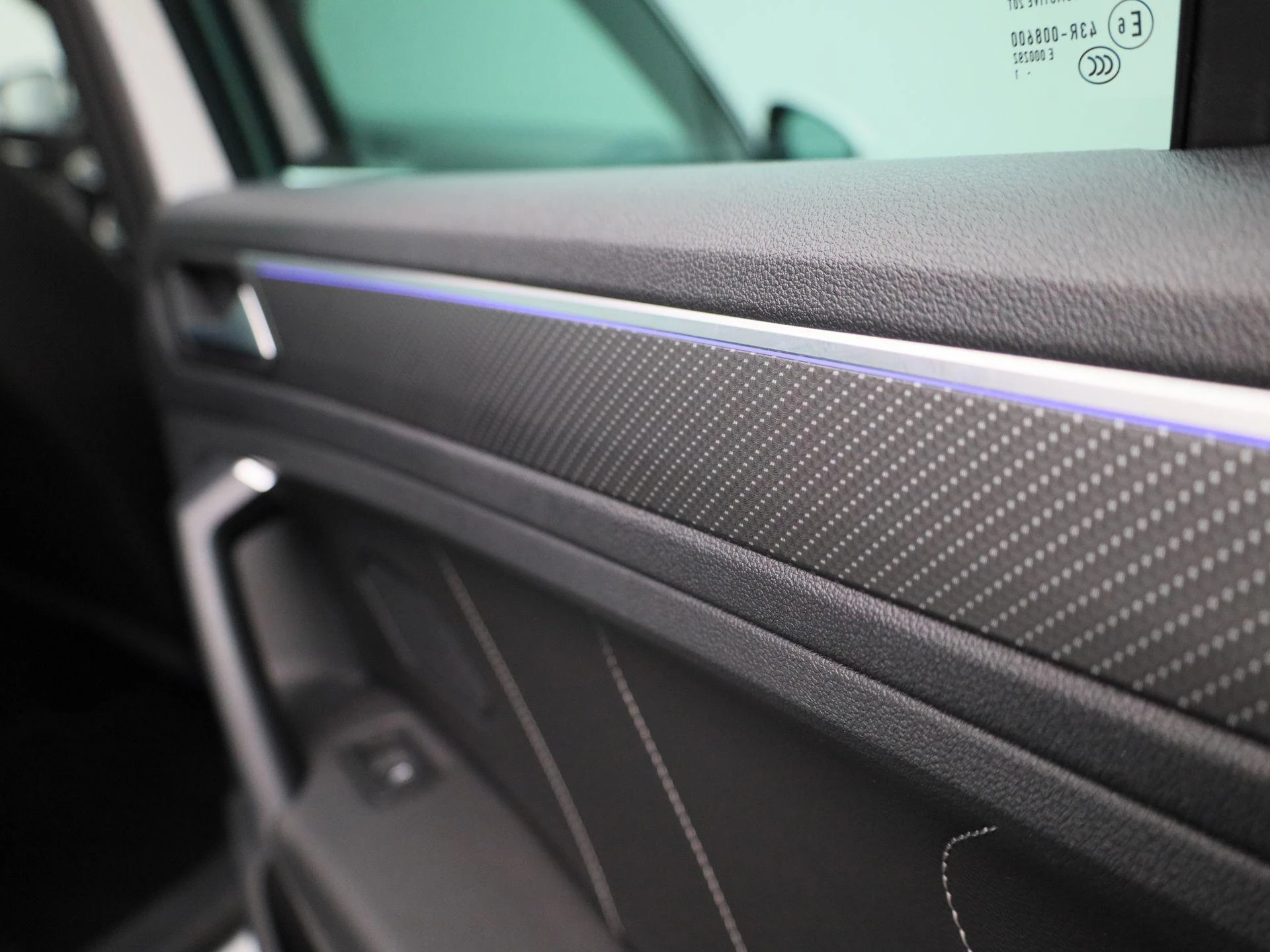 Volkswagen Tiguan 1.4 TSI eHybrid R-Line Business+ 245 PK|